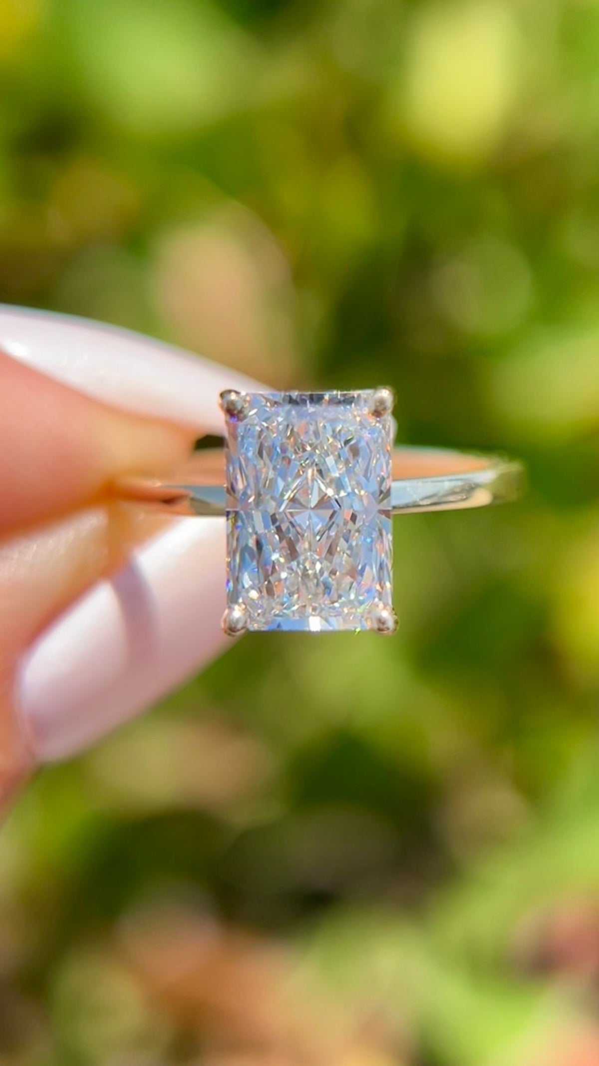 Evie 2.92ct F-VS1 Radiant Cut Lab Grown Diamond Engagement Ring 14K Gold