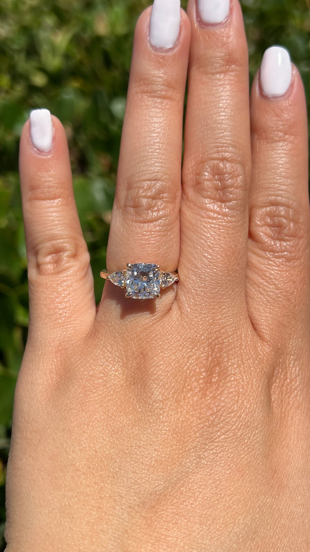 Polly 2.64ct E-VS1 Cushion Cut Lab Grown Diamond Engagement Ring 14K Gold