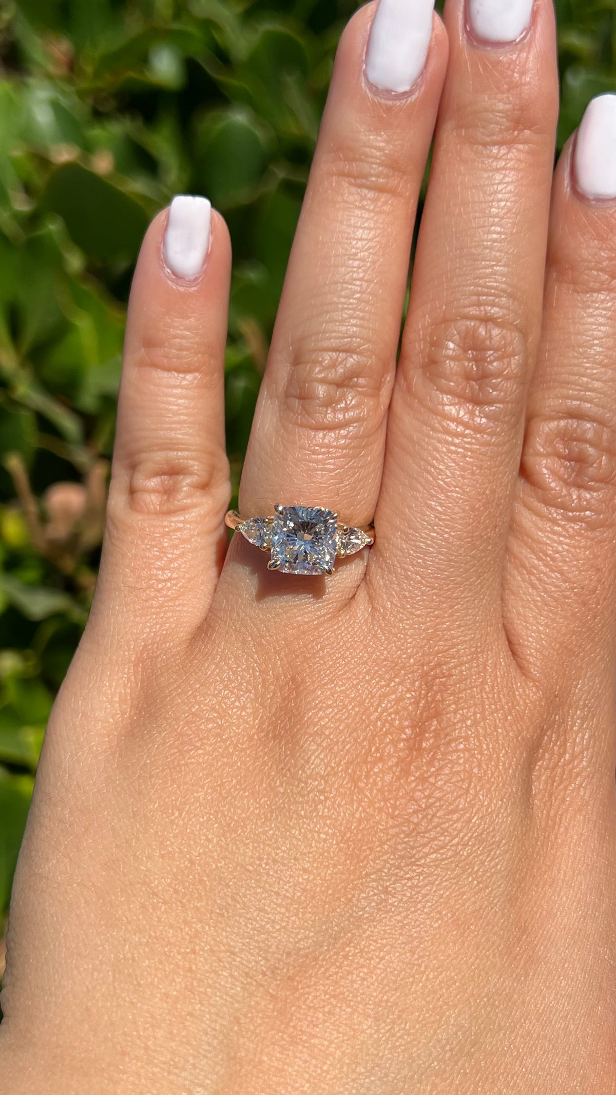 Polly 2.64ct E-VS1 Cushion Cut Lab Grown Diamond Engagement Ring 14K Gold