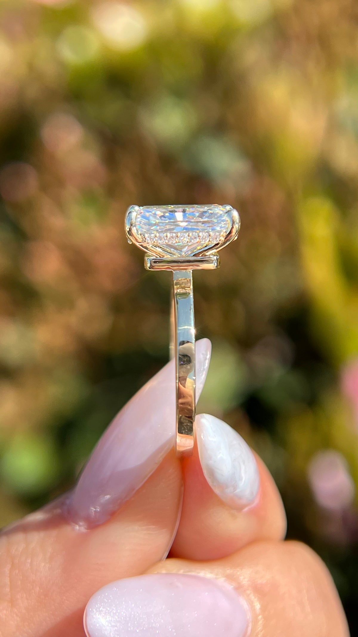 Kiana 4.09ct E-VS1 Radiant Cut Lab Grown Diamond Engagement Ring 14K Gold