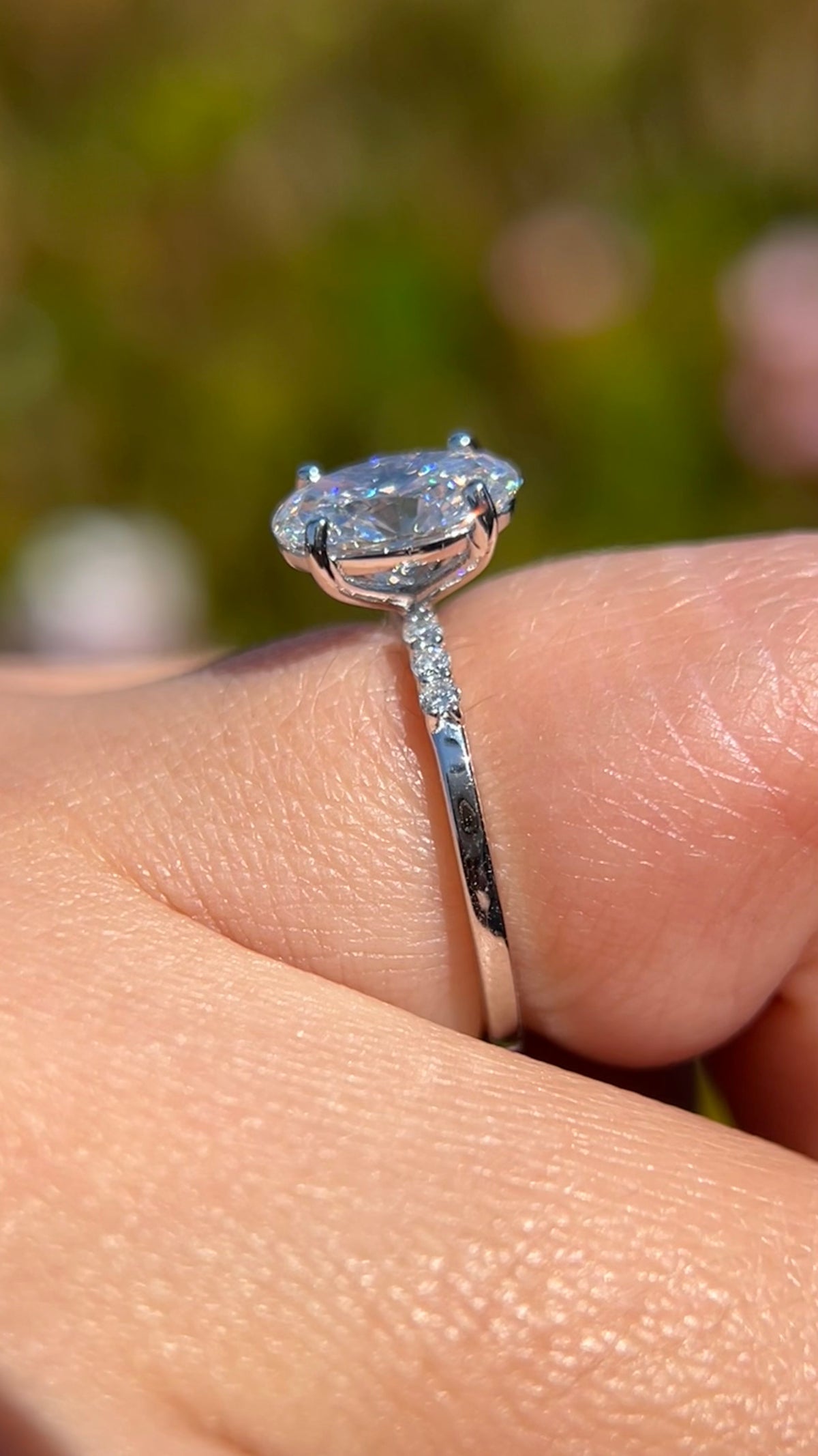 Kat 1.91ct E-VS1 Oval Cut Lab Grown Diamond Engagement Ring 14K Gold