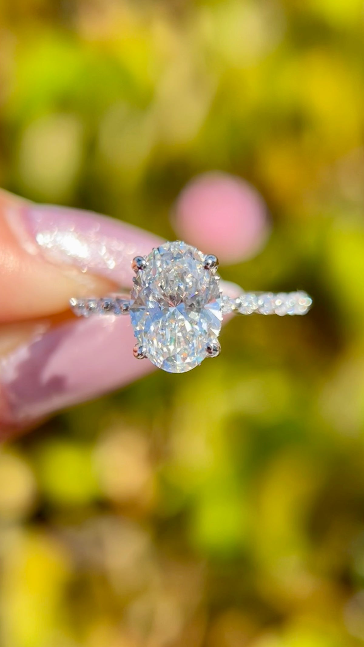 Irina 2.91ct E-VS1 Oval Cut Lab Grown Diamond Engagement Ring 14K Gold