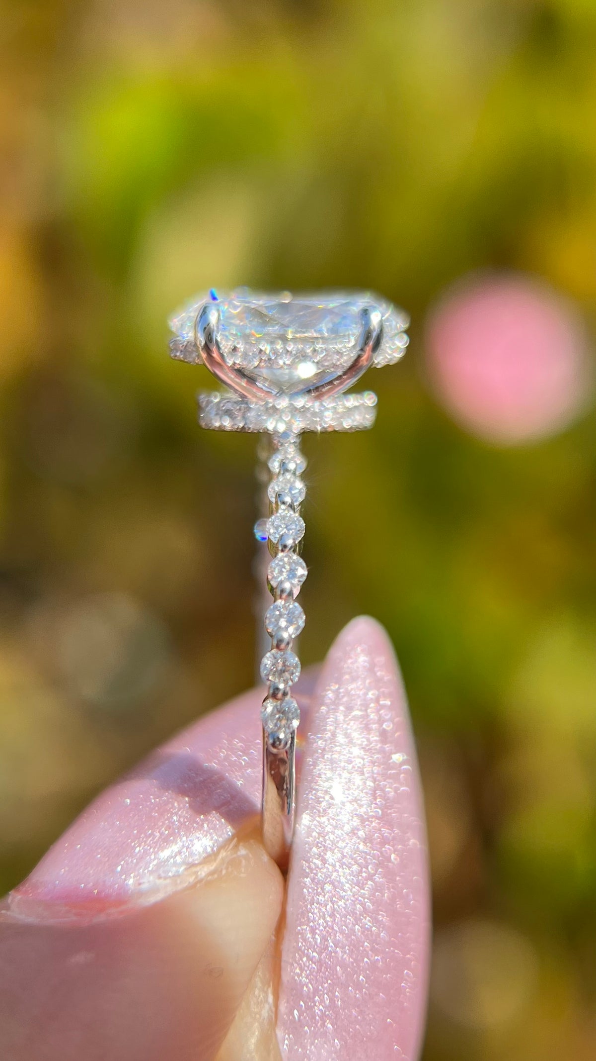 Irina 2.91ct E-VS1 Oval Cut Lab Grown Diamond Engagement Ring 14K Gold