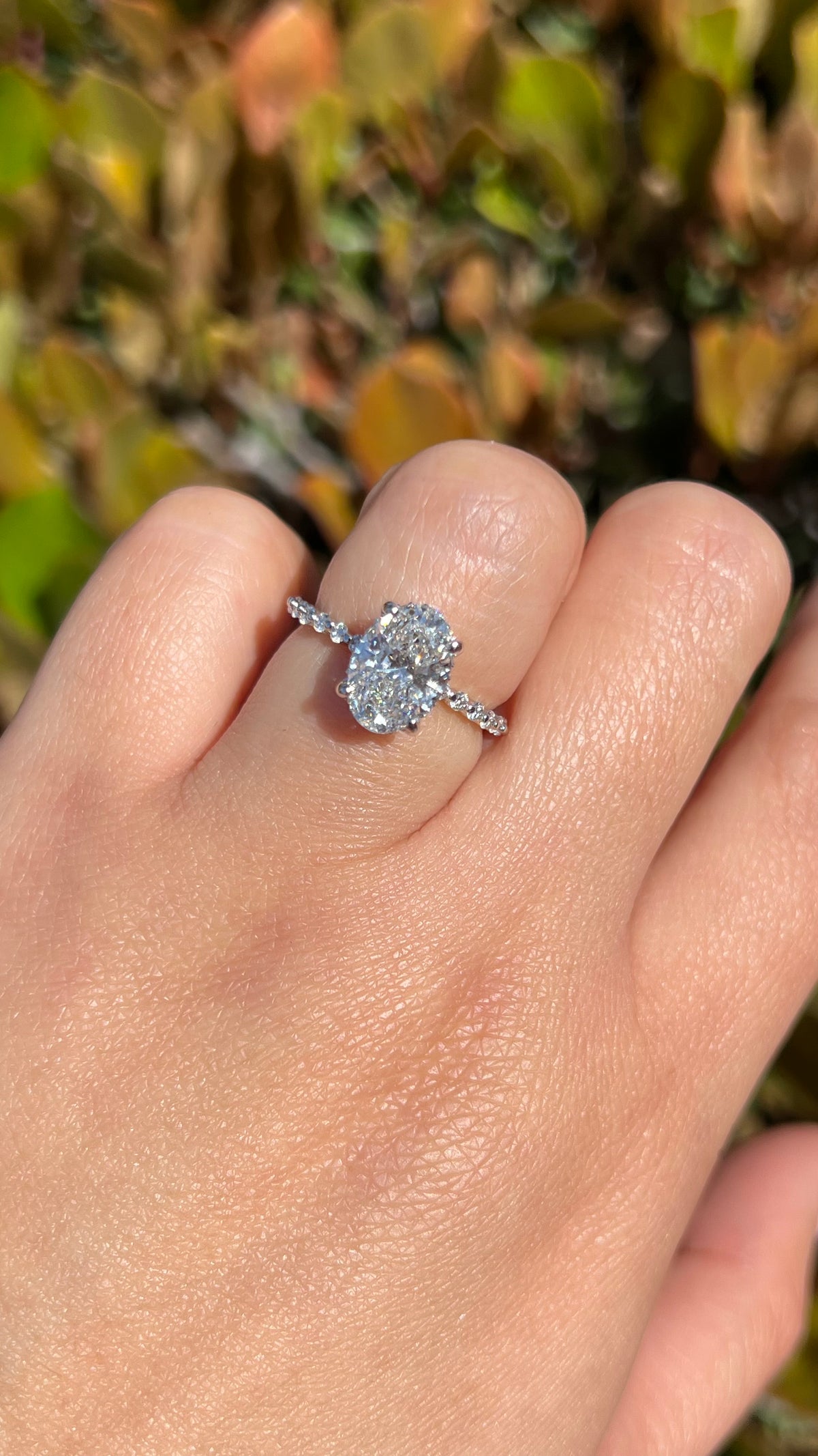 Irina 2.91ct E-VS1 Oval Cut Lab Grown Diamond Engagement Ring 14K Gold