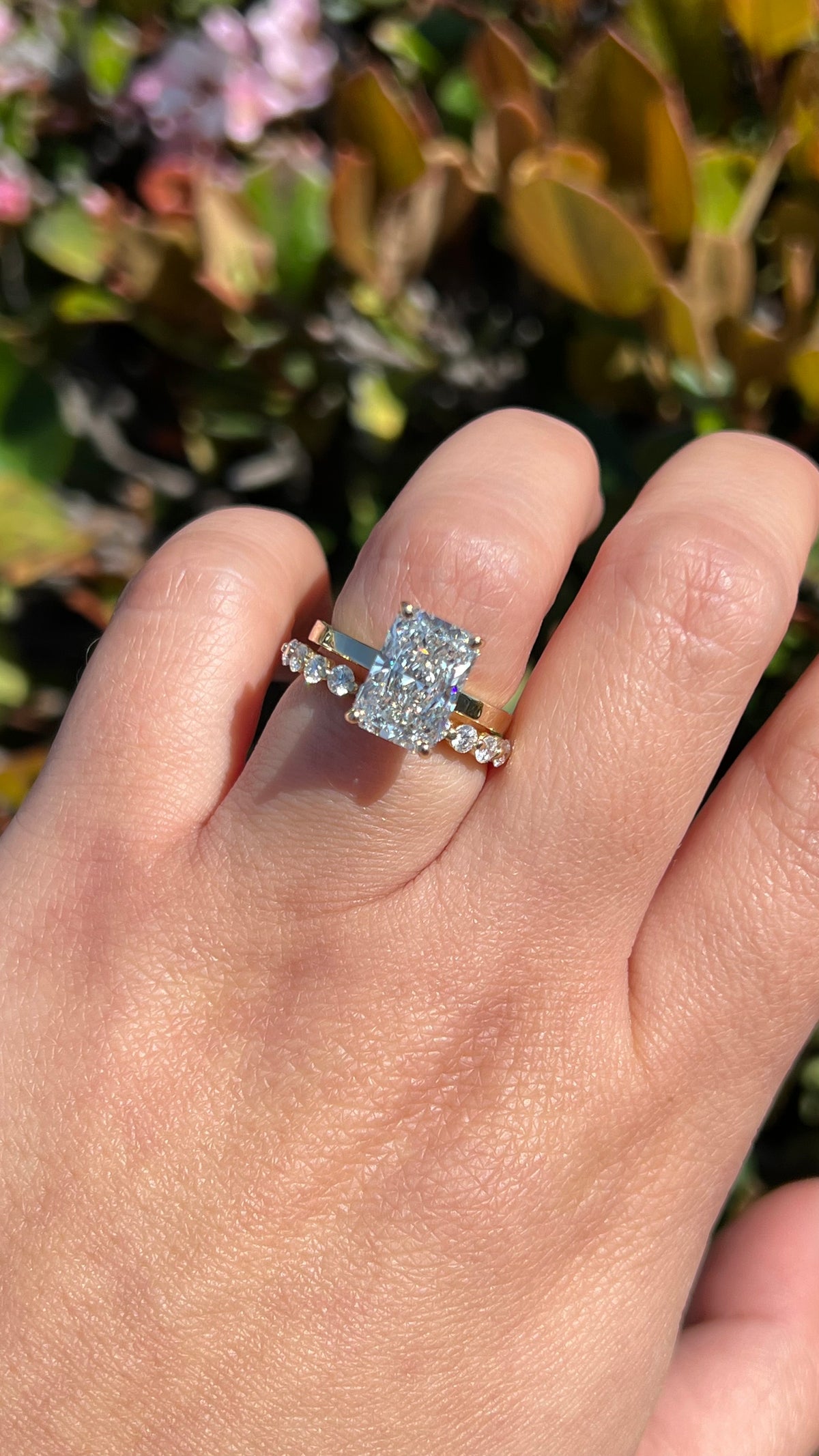 Andrea 3.48ct E-VS1 Radiant Cut Lab Grown Diamond Engagement Ring 14K Gold