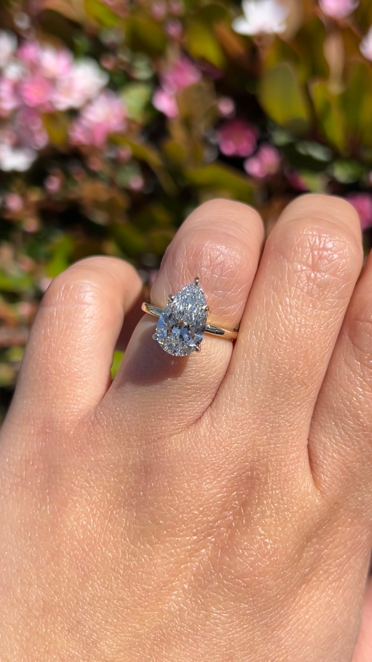 Sophi 3.10ct F-VS1 Pear Cut Lab Grown Diamond Engagement Ring 14K Gold