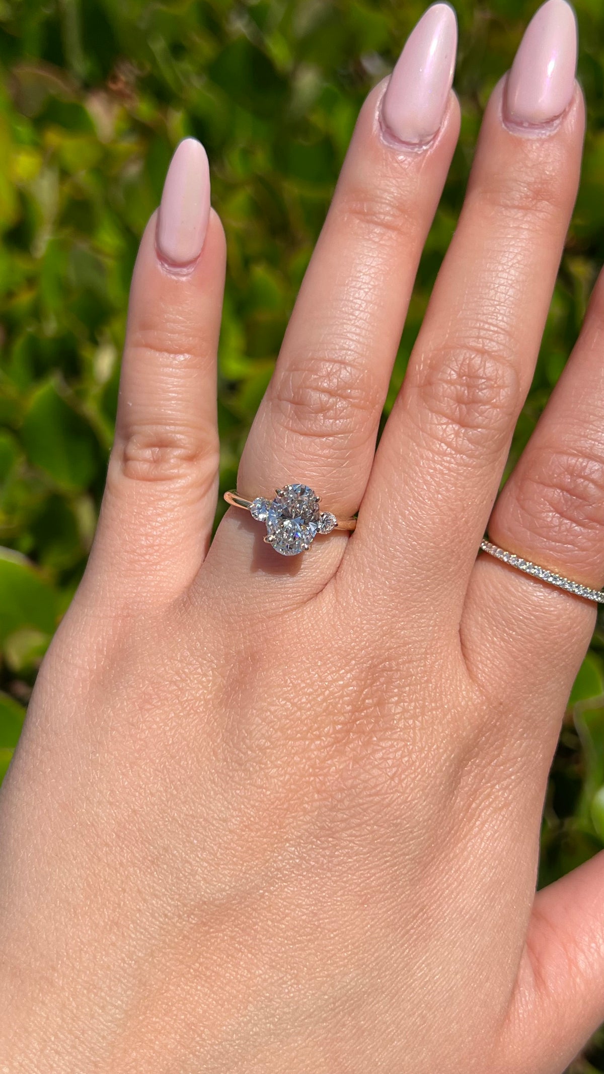 Ollie 1.91ct E-VS1 Oval Cut Lab Grown Diamond Engagement Ring 14K Gold