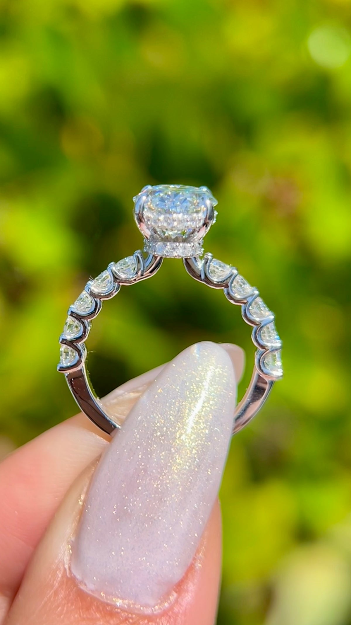 Carli 2.91ct E-VS1 Oval Cut Lab Grown Diamond Engagement Ring 14K Gold