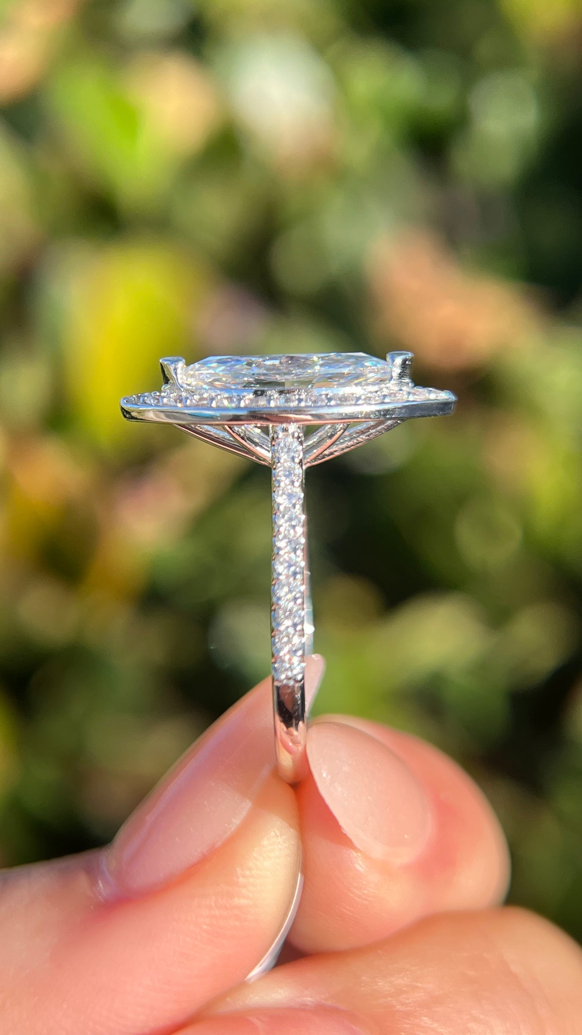 Lily 2.39ct E-VS1 Marquise Cut Lab Grown Diamond Engagement Ring 14K Gold