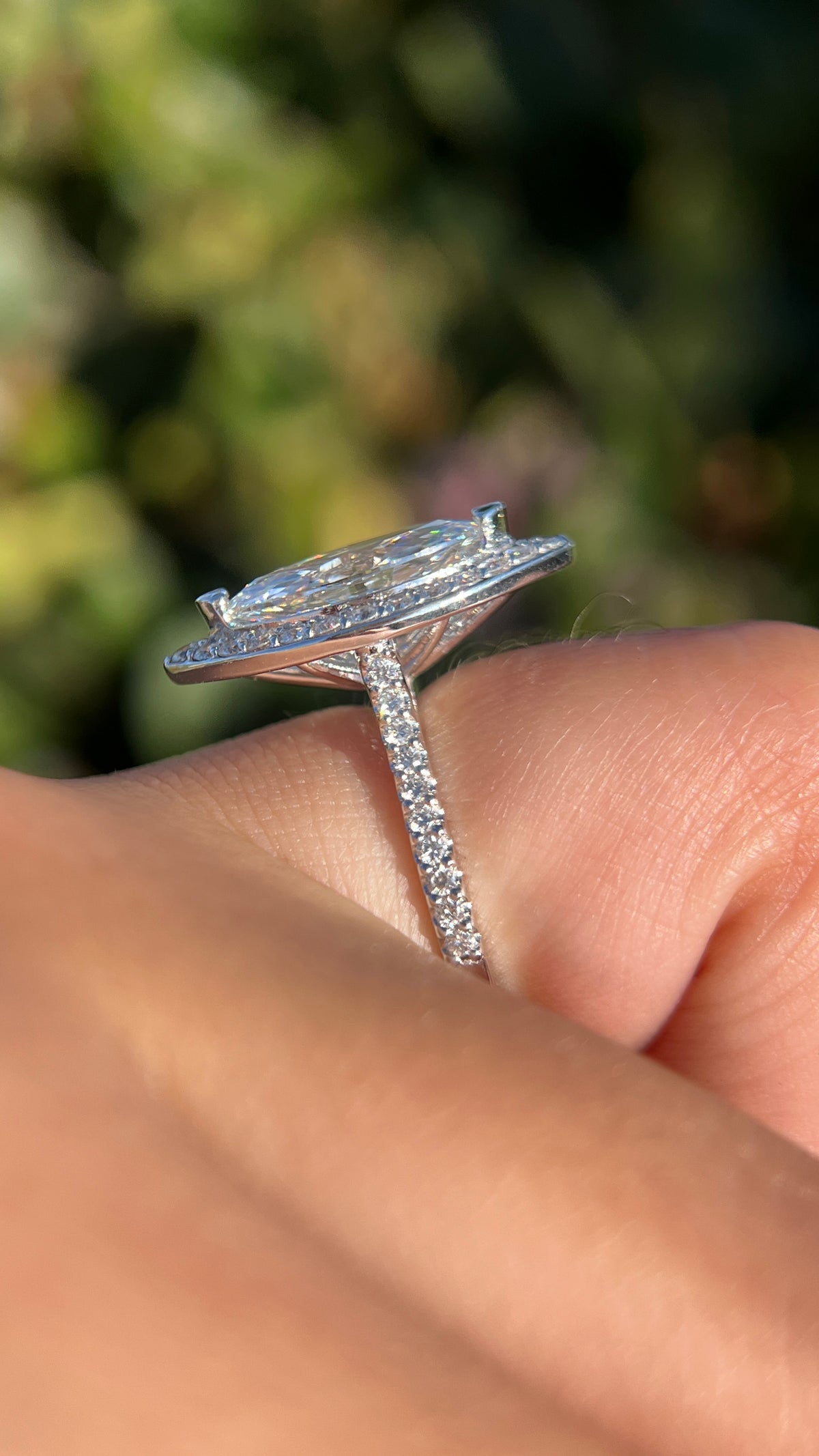 Lily 2.39ct E-VS1 Marquise Cut Lab Grown Diamond Engagement Ring 14K Gold