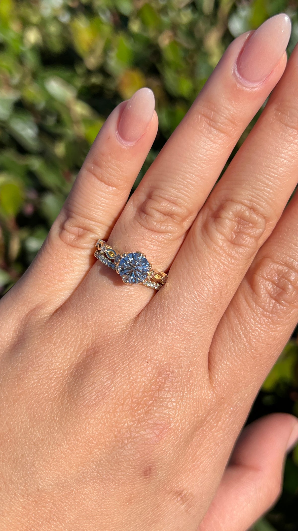 Allie Tulip Prongs 1.59ct E-VS1 Round Cut Lab Grown Diamond Engagement Ring 14K Gold