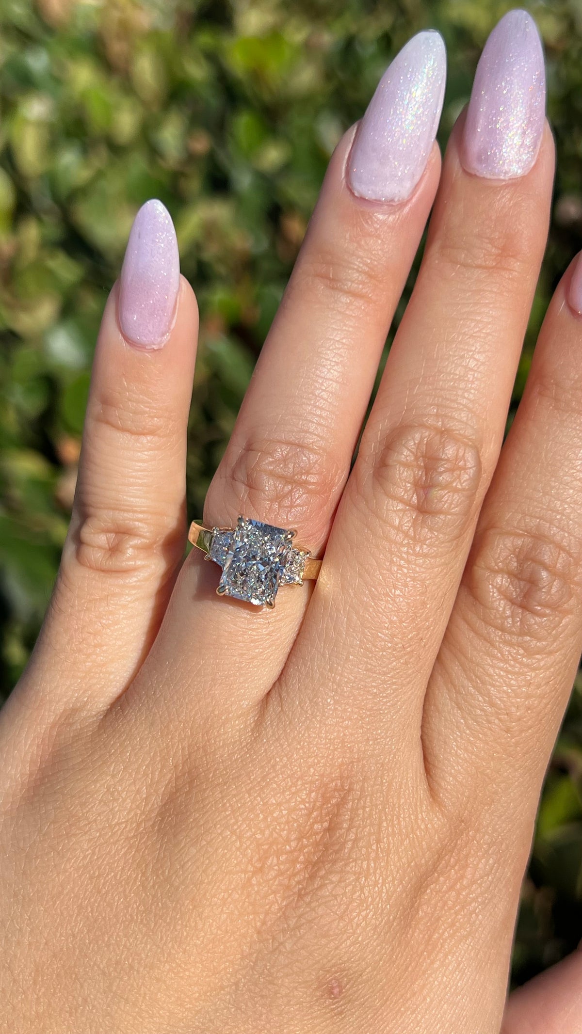 Shela 2.85ct F-VS1 Radiant Cut Lab Grown Diamond Engagement Ring 14K Gold