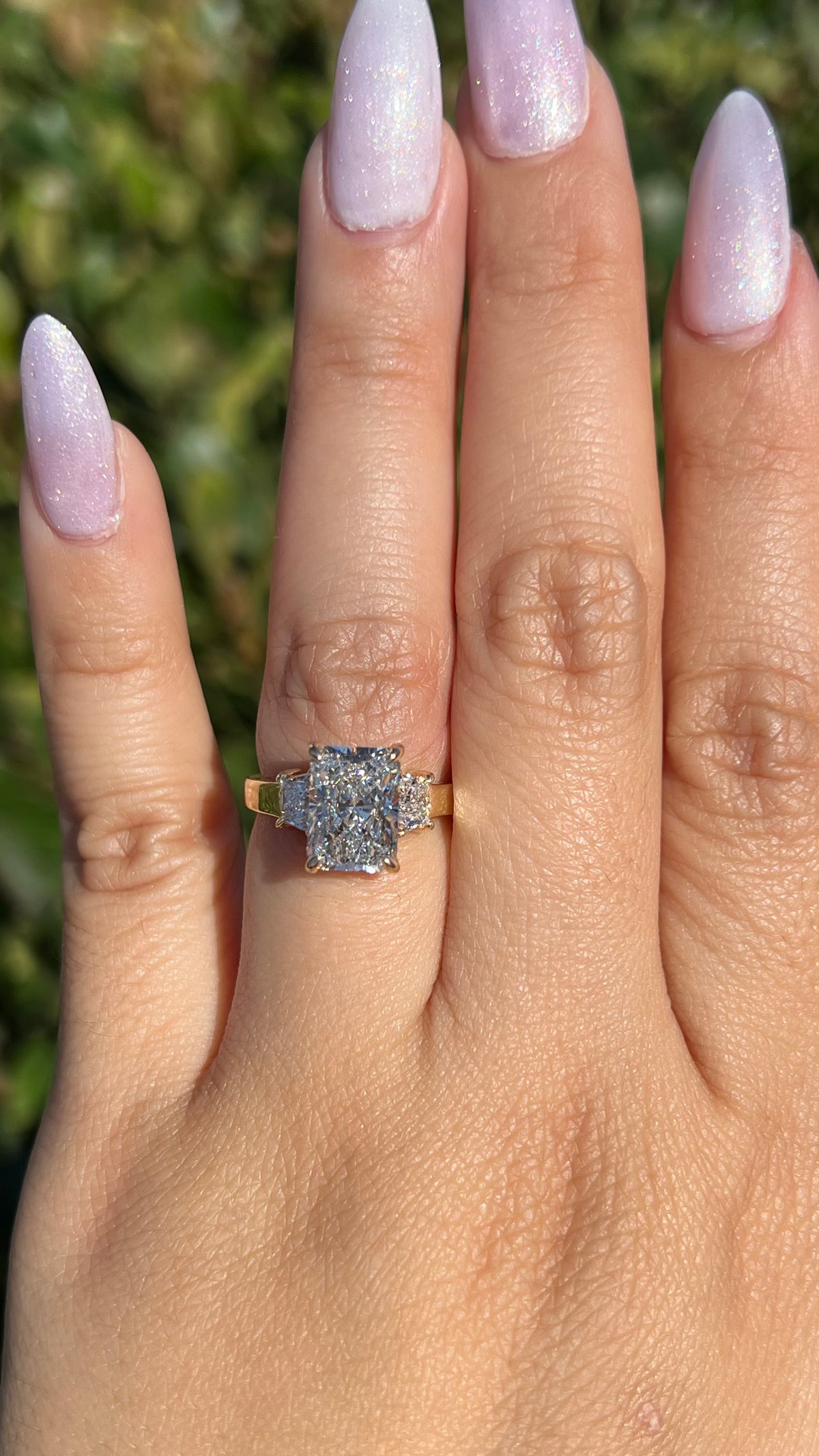 Shela 2.85ct F-VS1 Radiant Cut Lab Grown Diamond Engagement Ring 14K Gold