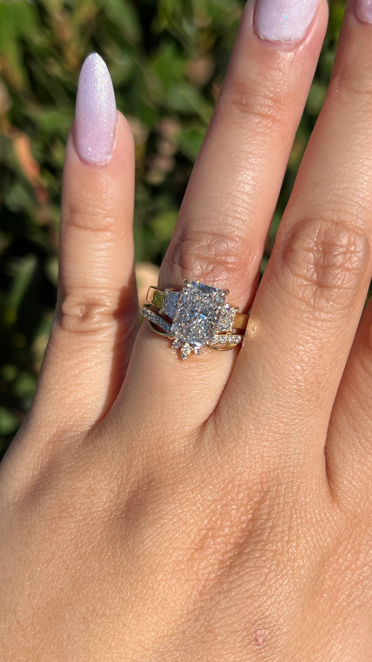 Shela 2.85ct F-VS1 Radiant Cut Lab Grown Diamond Engagement Ring 14K Gold