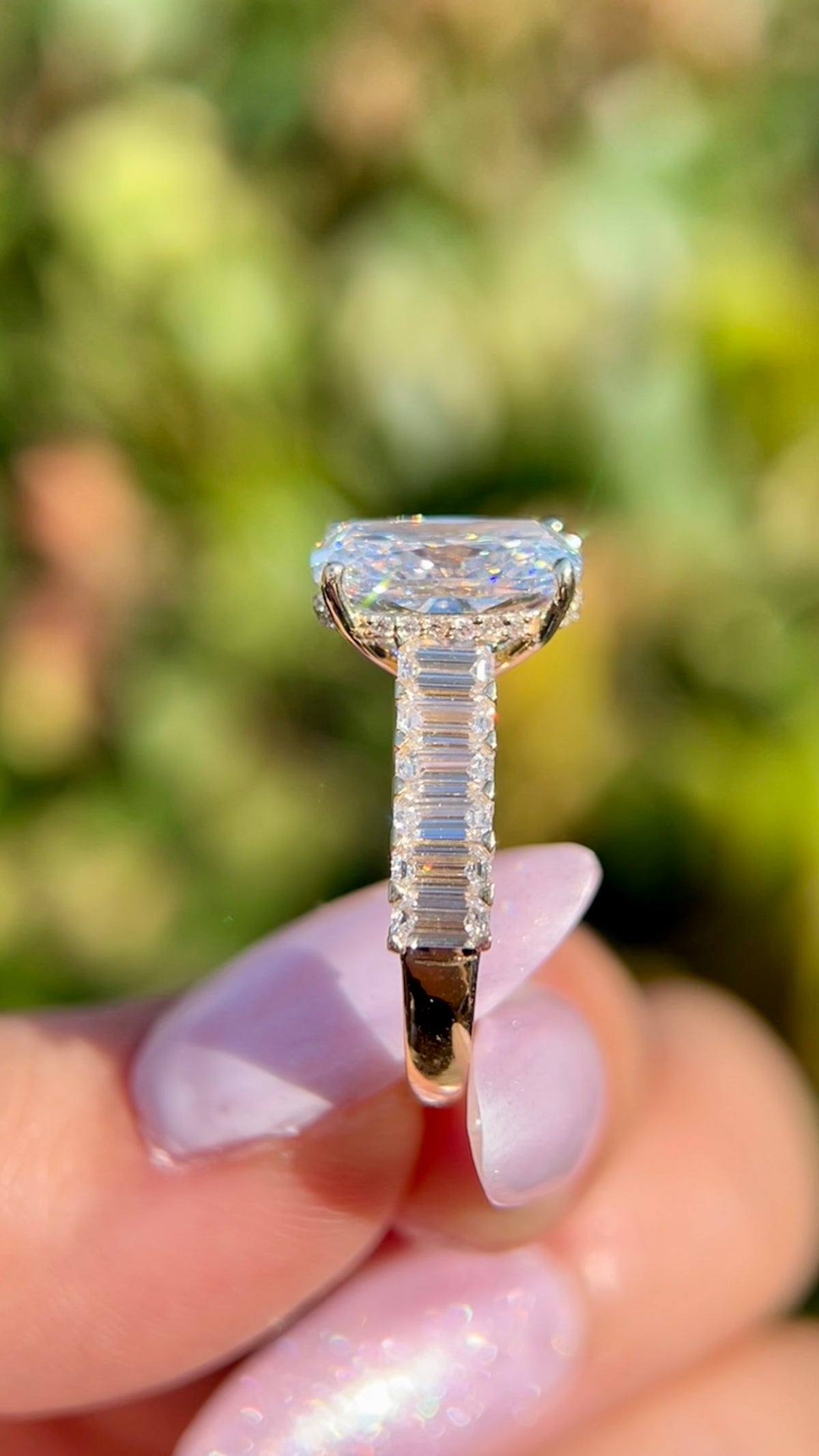 Emerson 4.10ct E-VS1 Elongated Cushion Cut Lab Grown Diamond Engagement Ring 14K Gold