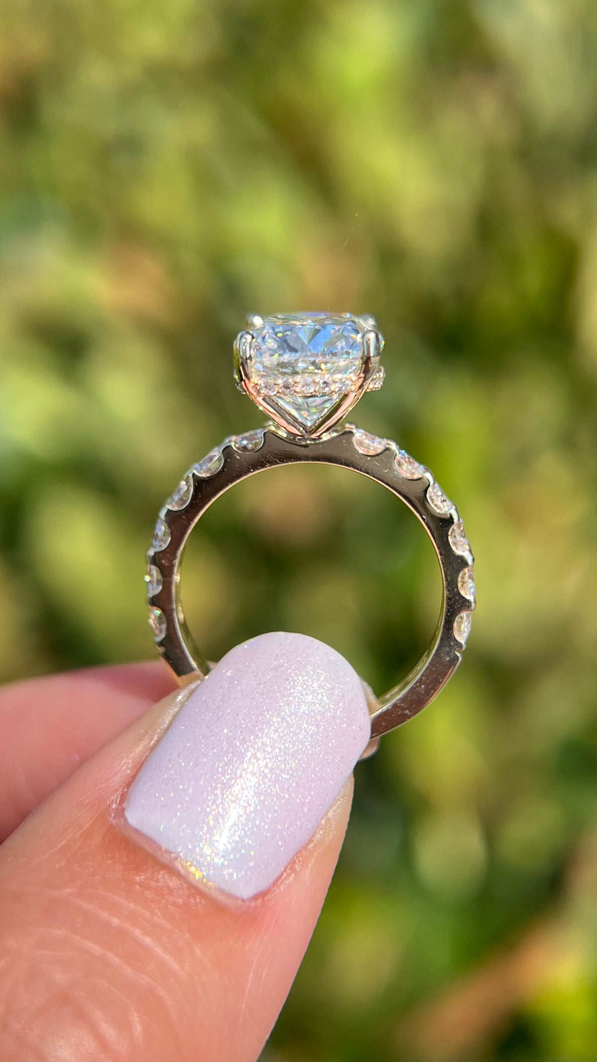 Jada 5.06ct E-VS1 Elongated Cushion Lab Diamond Engagement Ring 14K Gold