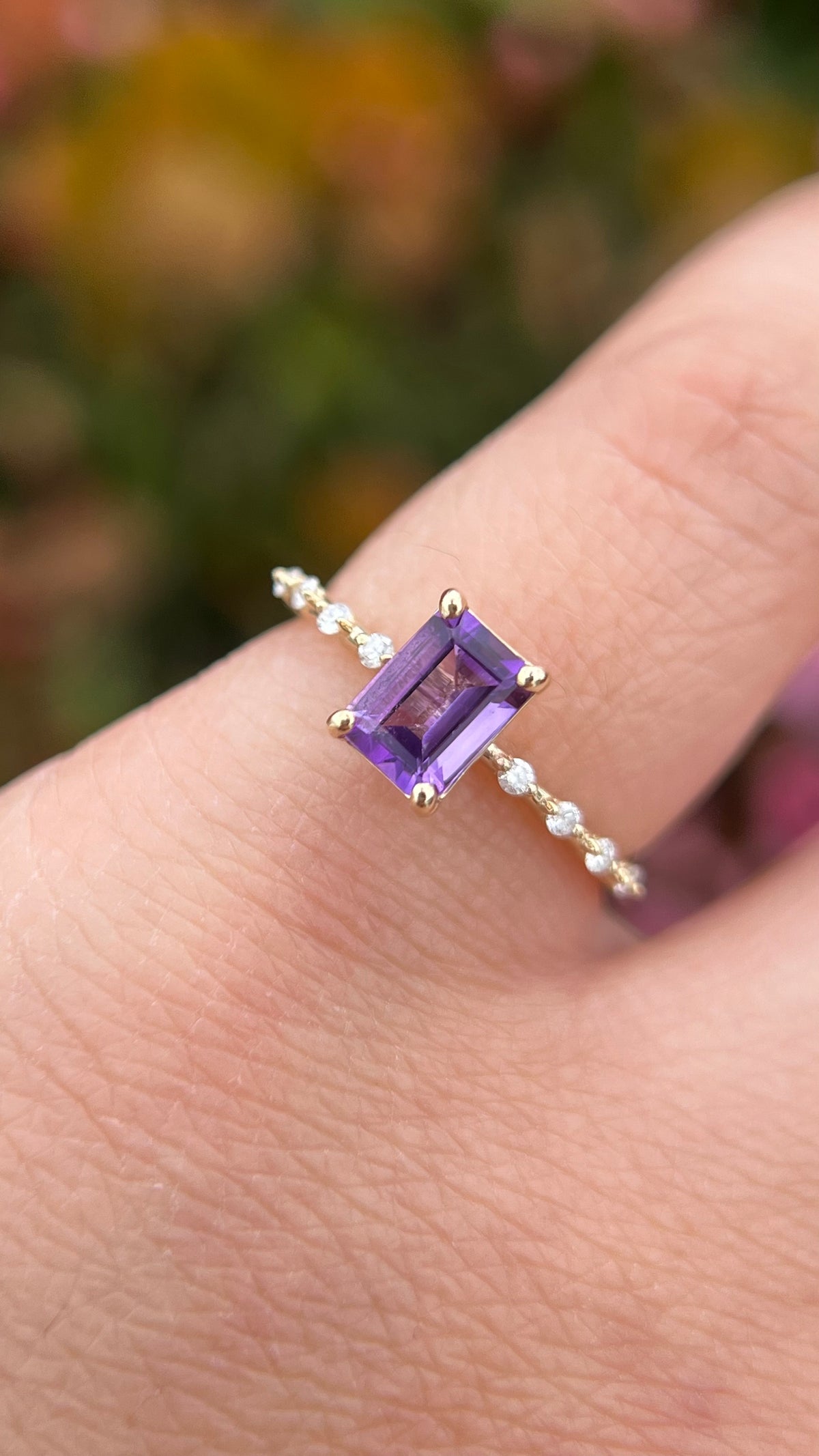 Bella 7x5mm 0.75ct Emerald Cut Amethyst Spaced Diamond Ring 14K Gold DFR017