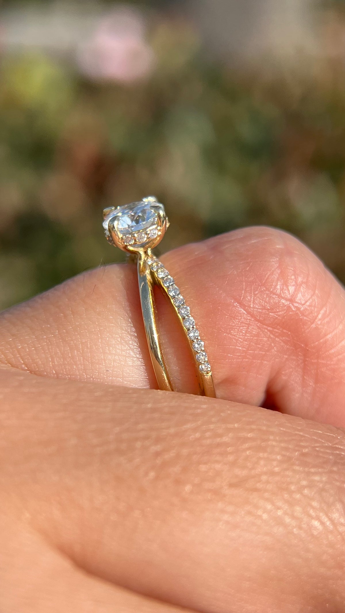 Chloe 1.08ct E-VS1 Round Cut Lab Grown Diamond Engagement Ring 14K Gold