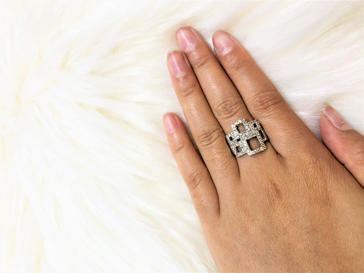 Quinate Equilateral Diamond Ring 0.84 ct tw Round-cut 14K White Gold DIR002 - NorthandSouthJewelry