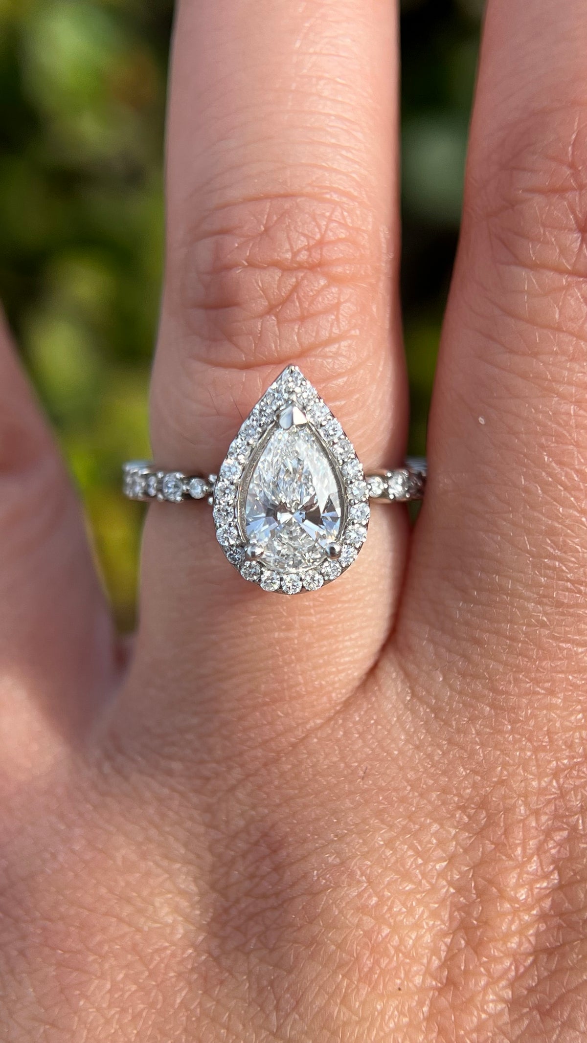 Faye 1.56ct E-VS1 Pear Cut Lab Grown Diamond Engagement Ring 14K Gold