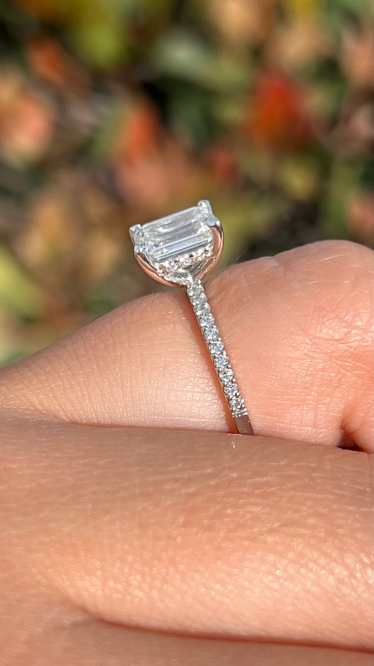 Jada 1.41ct G-VS1 Emerald Cut Lab Grown Diamond Engagement Ring 14K Gold