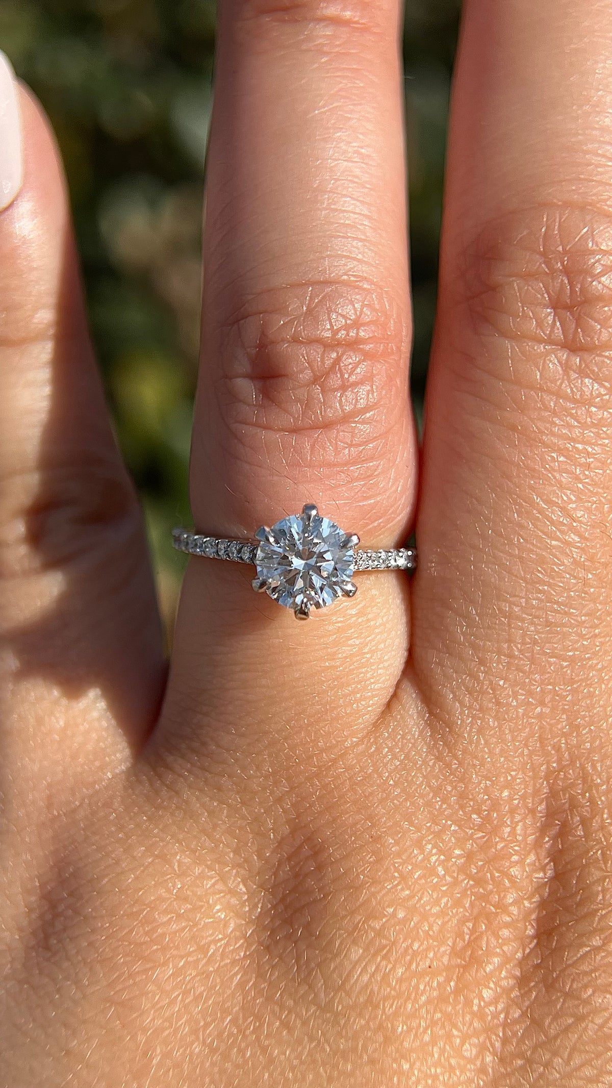 Jodi 1.35ct E-SI1 Round Cut Lab Grown Diamond Engagement Ring 14K Gold