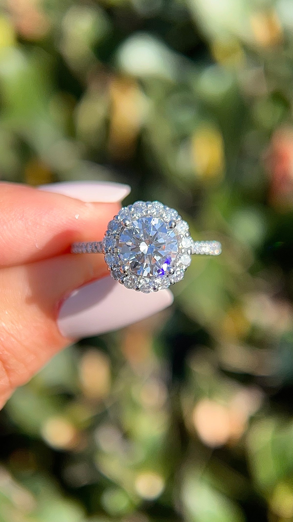 Kayla 1.90ct E-VS1 Round Cut Lab Grown Diamond Engagement Ring 14K Gold