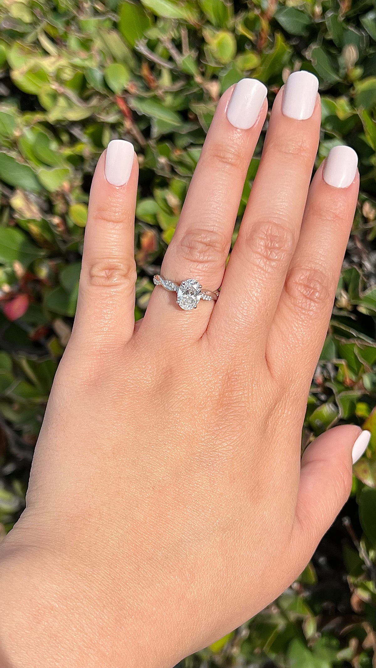 Lena 1.58ct E-VS1 Oval Cut Lab Grown Diamond Engagement Ring 14K Gold