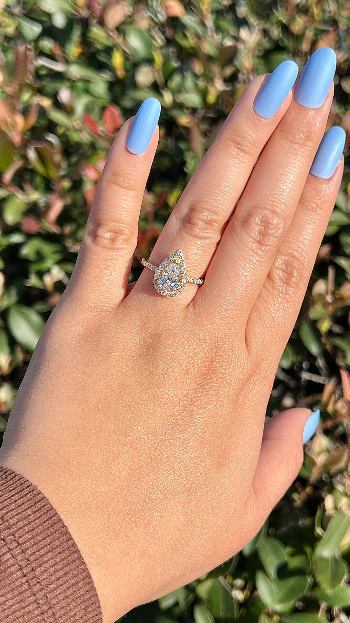 Lily 1.56ct E-VS1 Pear Cut Lab Grown Diamond Engagement Ring 14K Gold