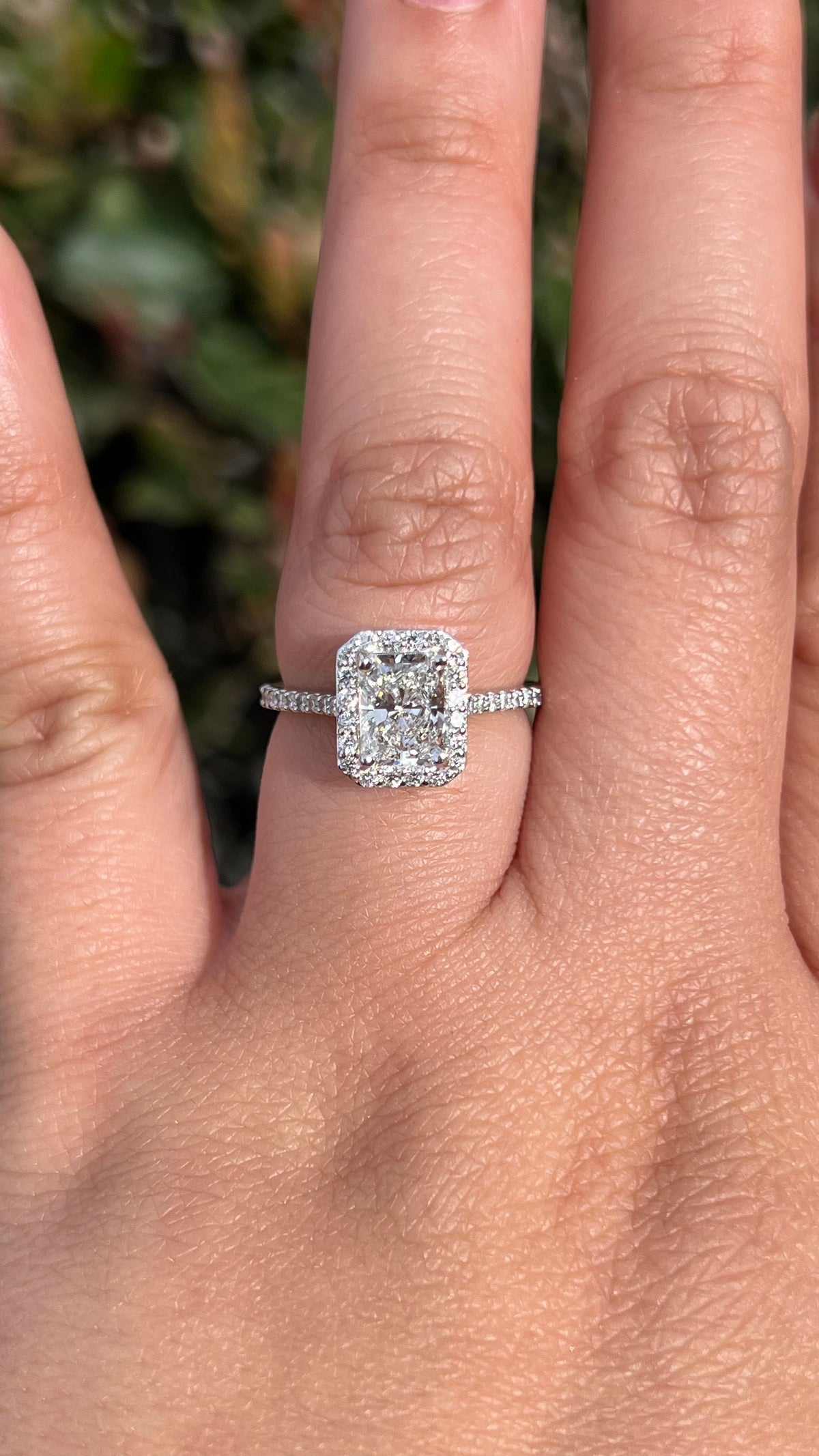 Lily 1.51ct E-VS1 Radiant Cut Lab Grown Diamond Engagement Ring 14K Gold