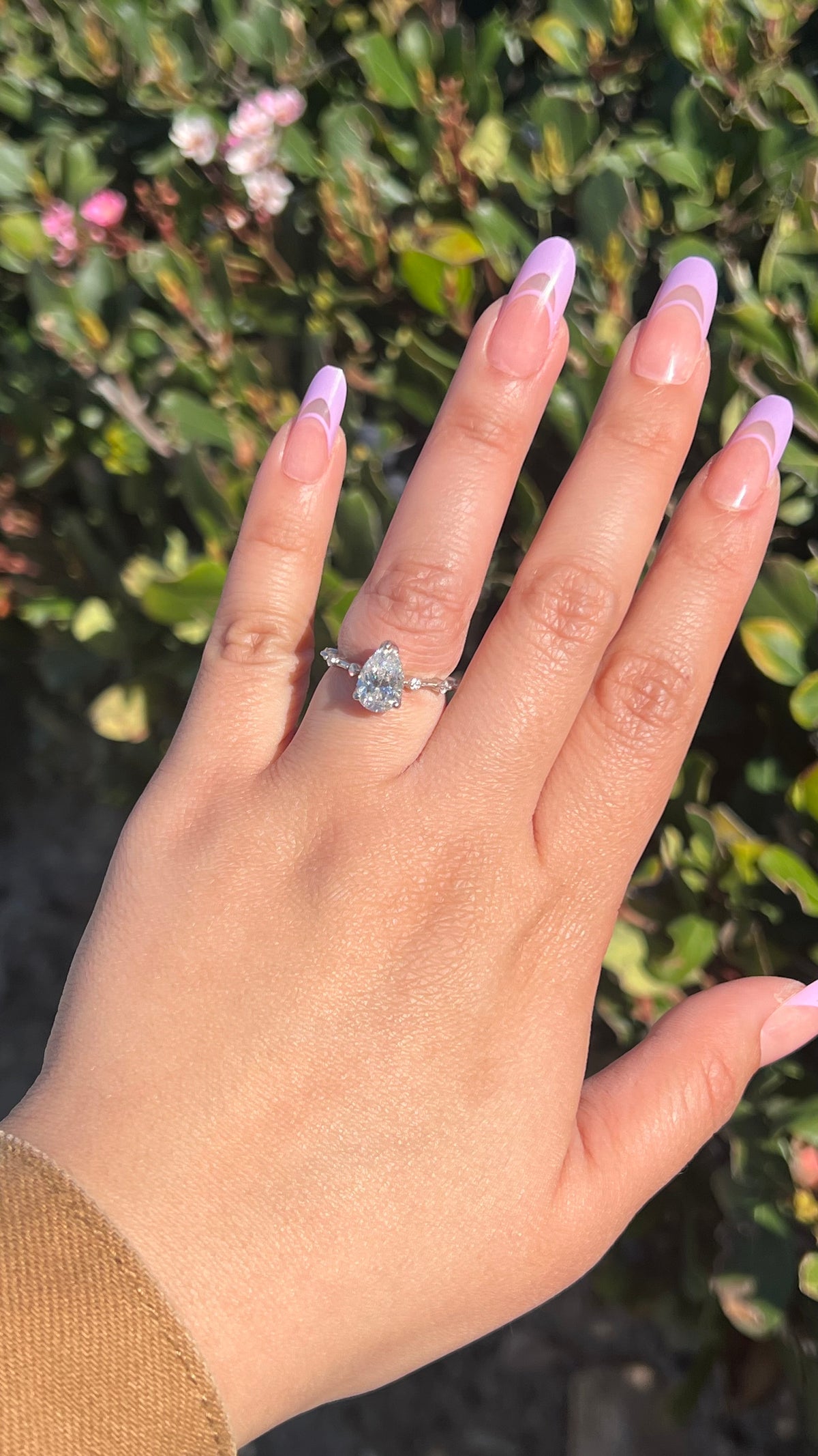 Belle 1.38ct F-VS1 Pear Cut Lab Grown Diamond Engagement Ring 14K Gold