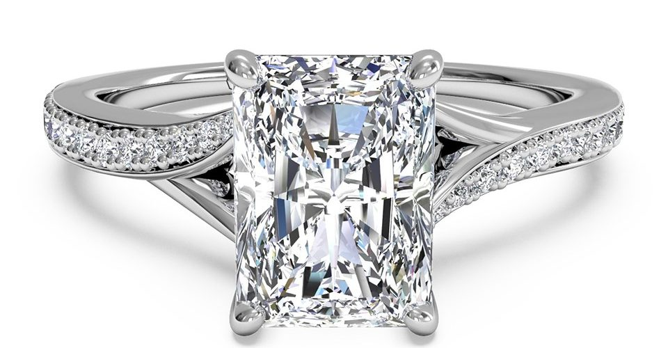 10 Tips for Buying a Diamond Engagement Ring