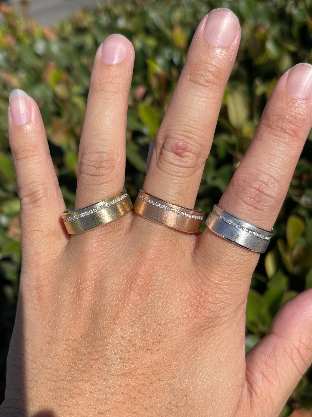 Men&#39;s 0.60ct tw Remy Off-Center Brushed Eternity Diamond Wedding Band 14K Gold MR001