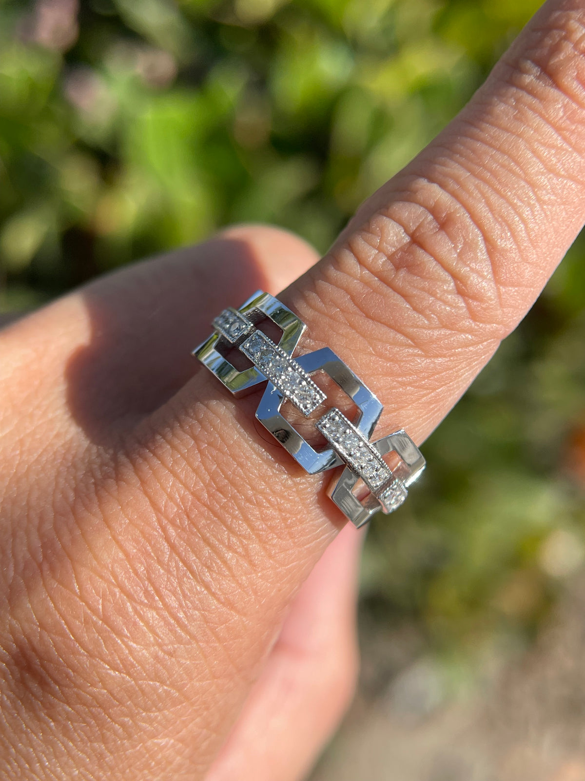 0.55ct Polished Chain Link Single Row Diamond Wedding Band 14K Gold MR026