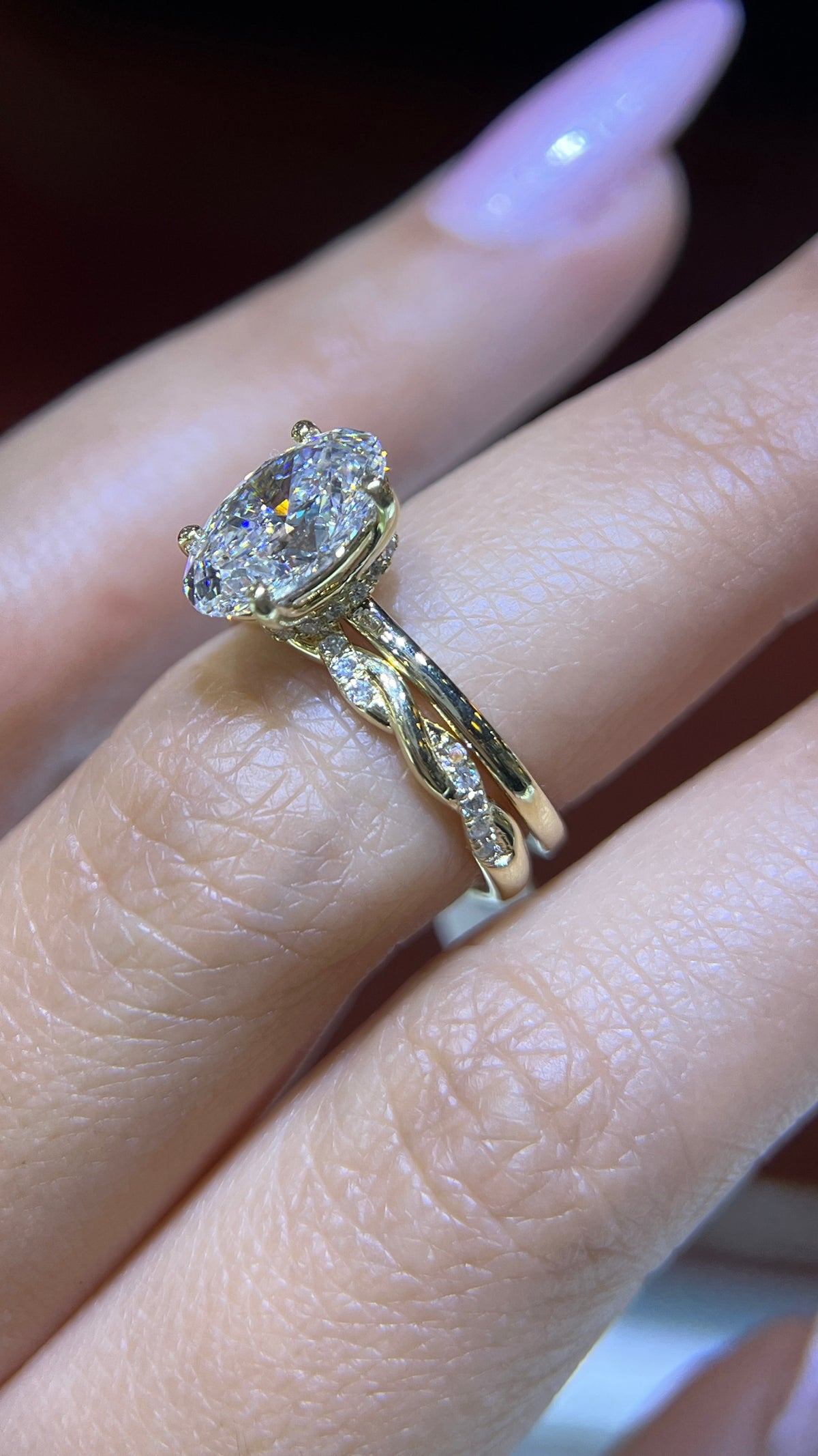 0.20ct Donna Half Diamond Twist Band 14K Gold BAN134