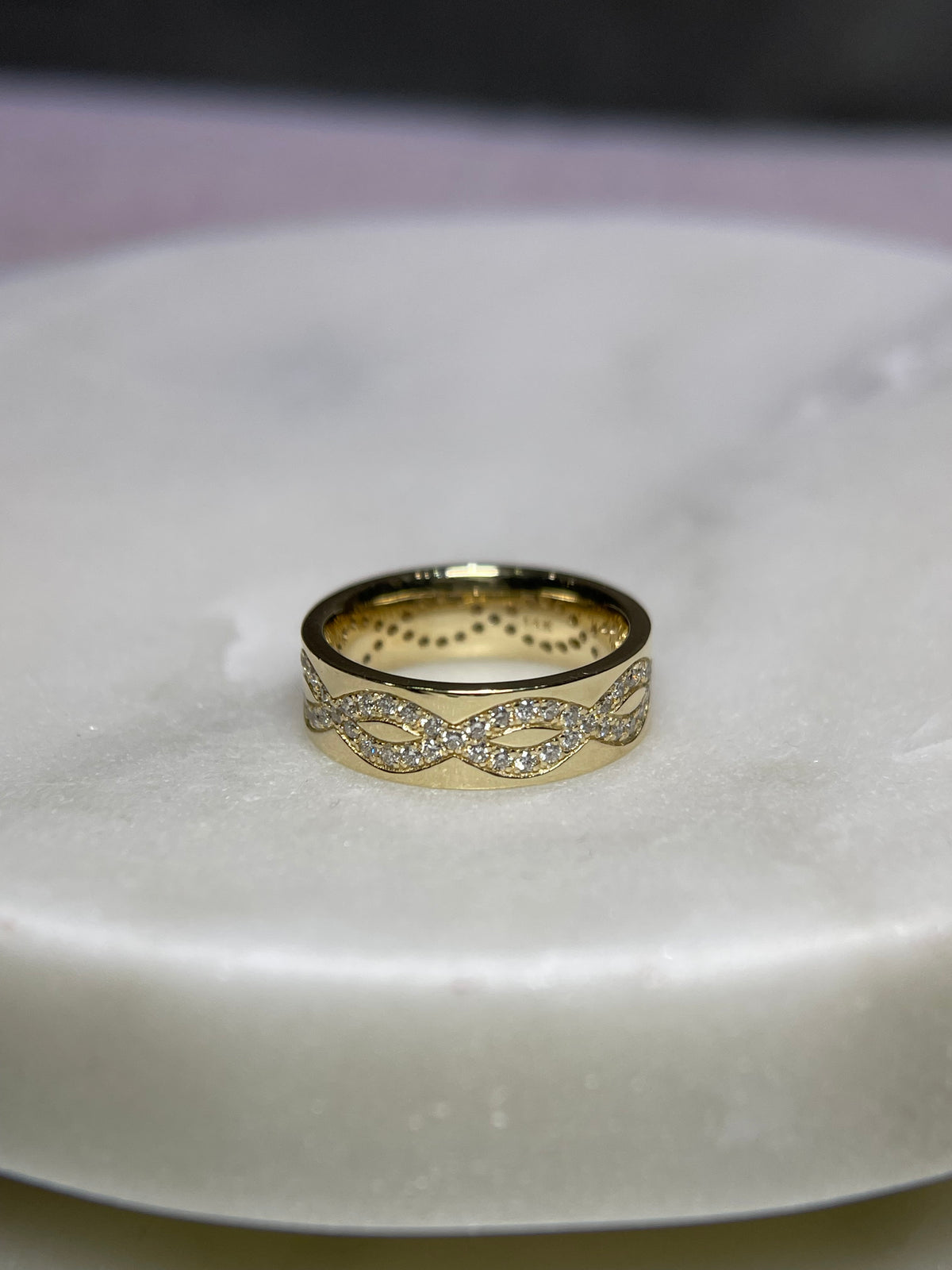 Men&#39;s 0.90ct Infinity Twist Eternity Diamond Wedding Band 14K Gold MR011