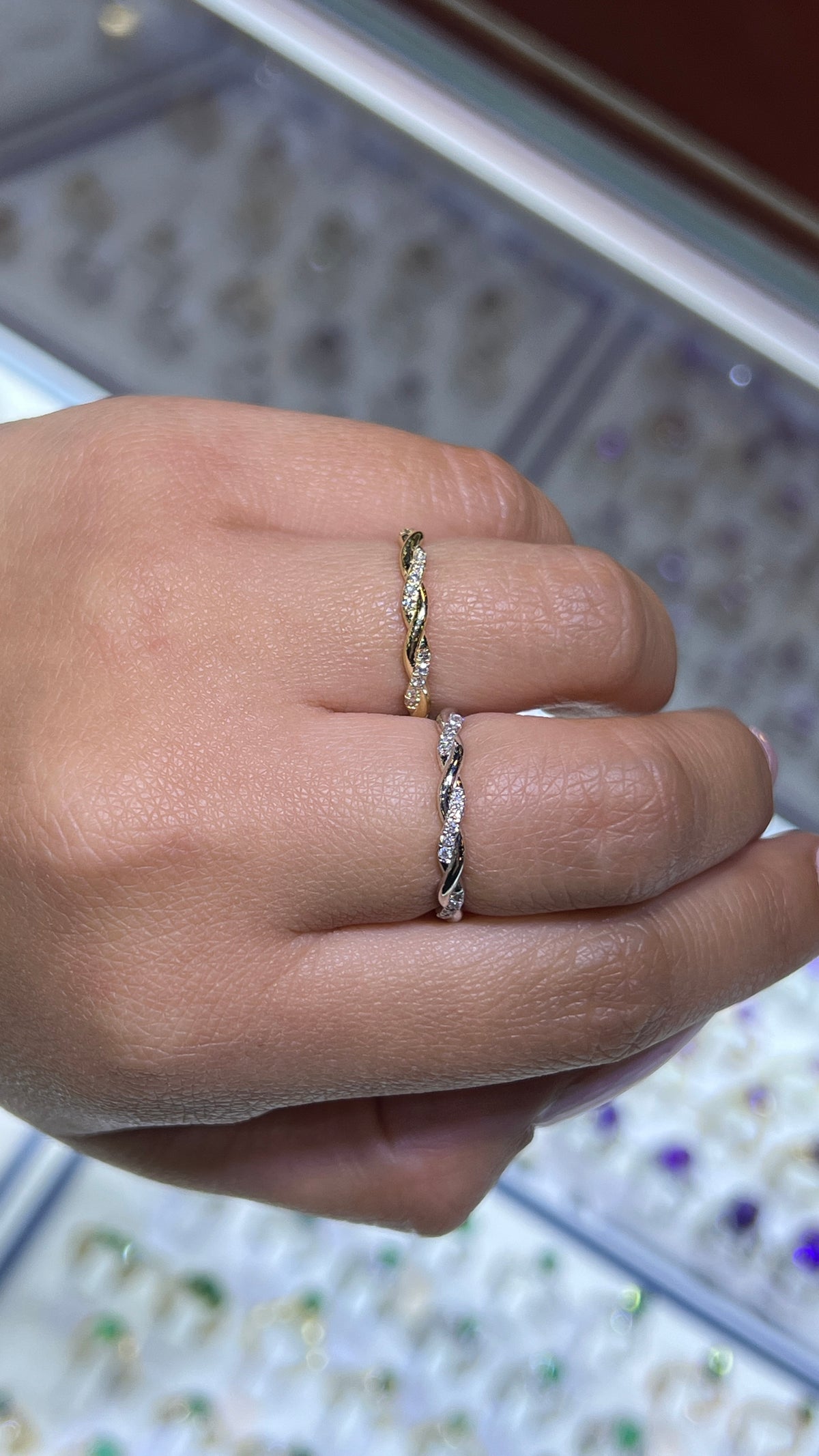 0.20ct Donna Half Diamond Twist Band 14K Gold BAN134