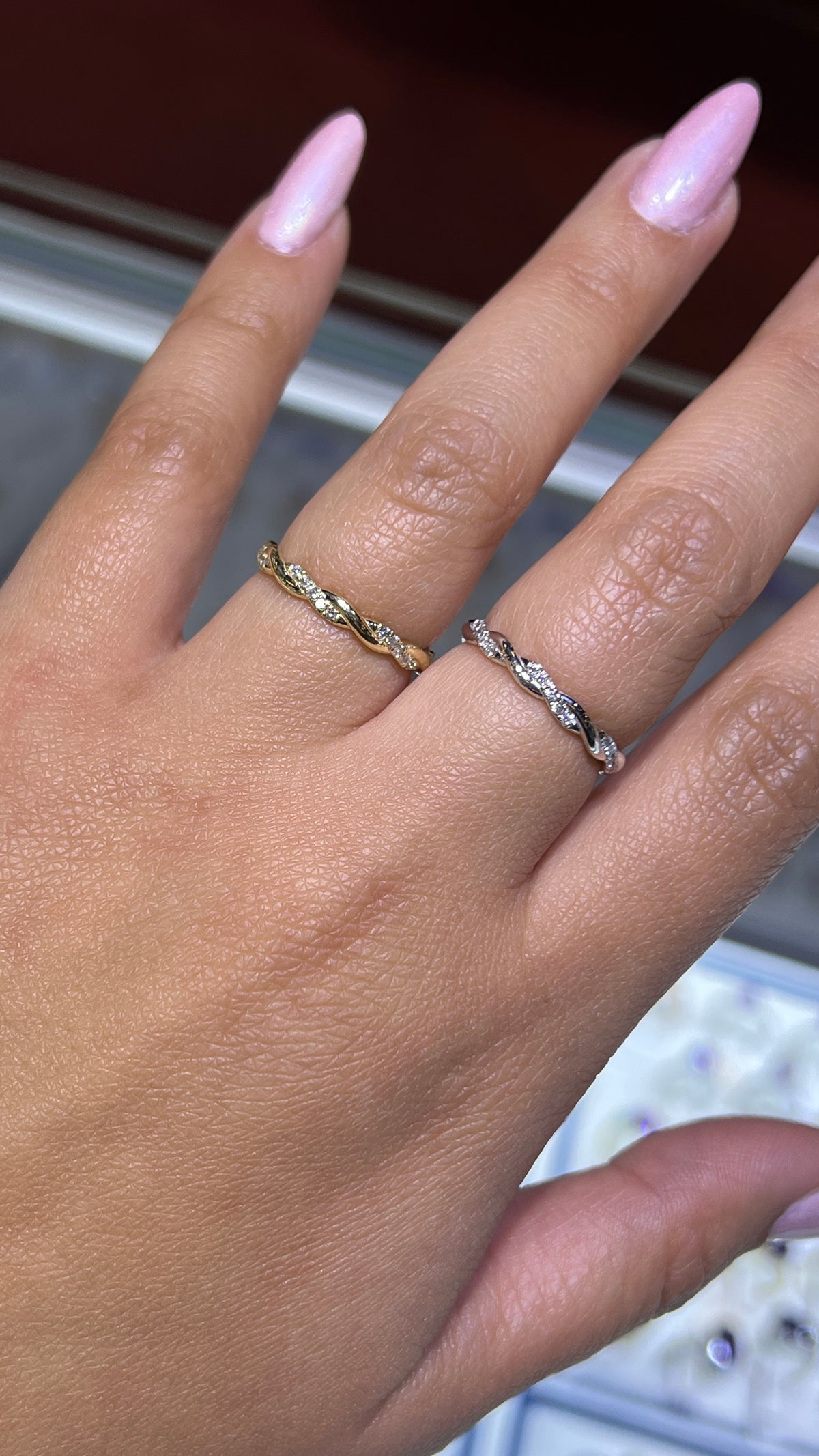 0.20ct Donna Half Diamond Twist Band 14K Gold BAN134