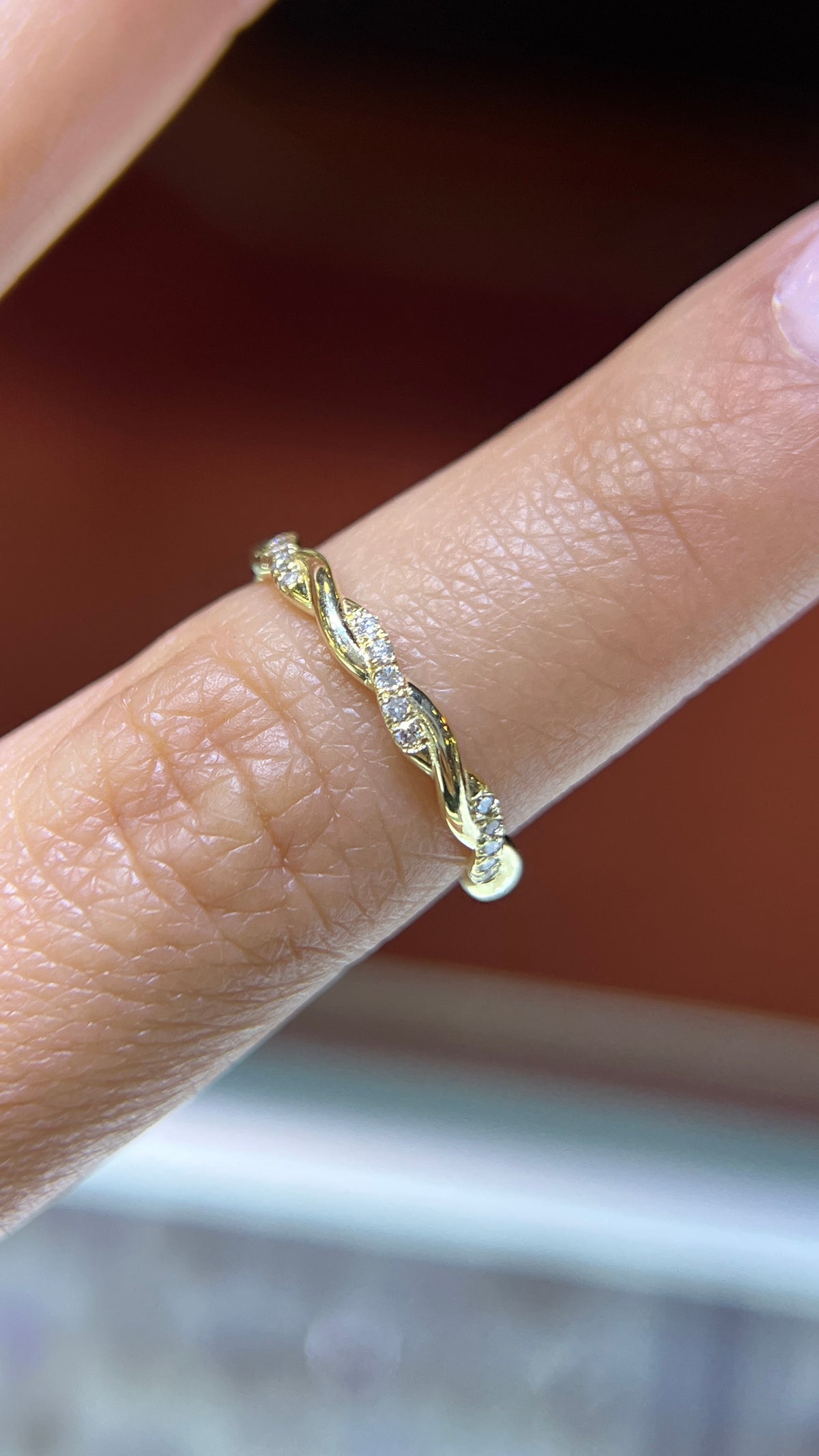 0.20ct Donna Half Diamond Twist Band 14K Gold BAN134