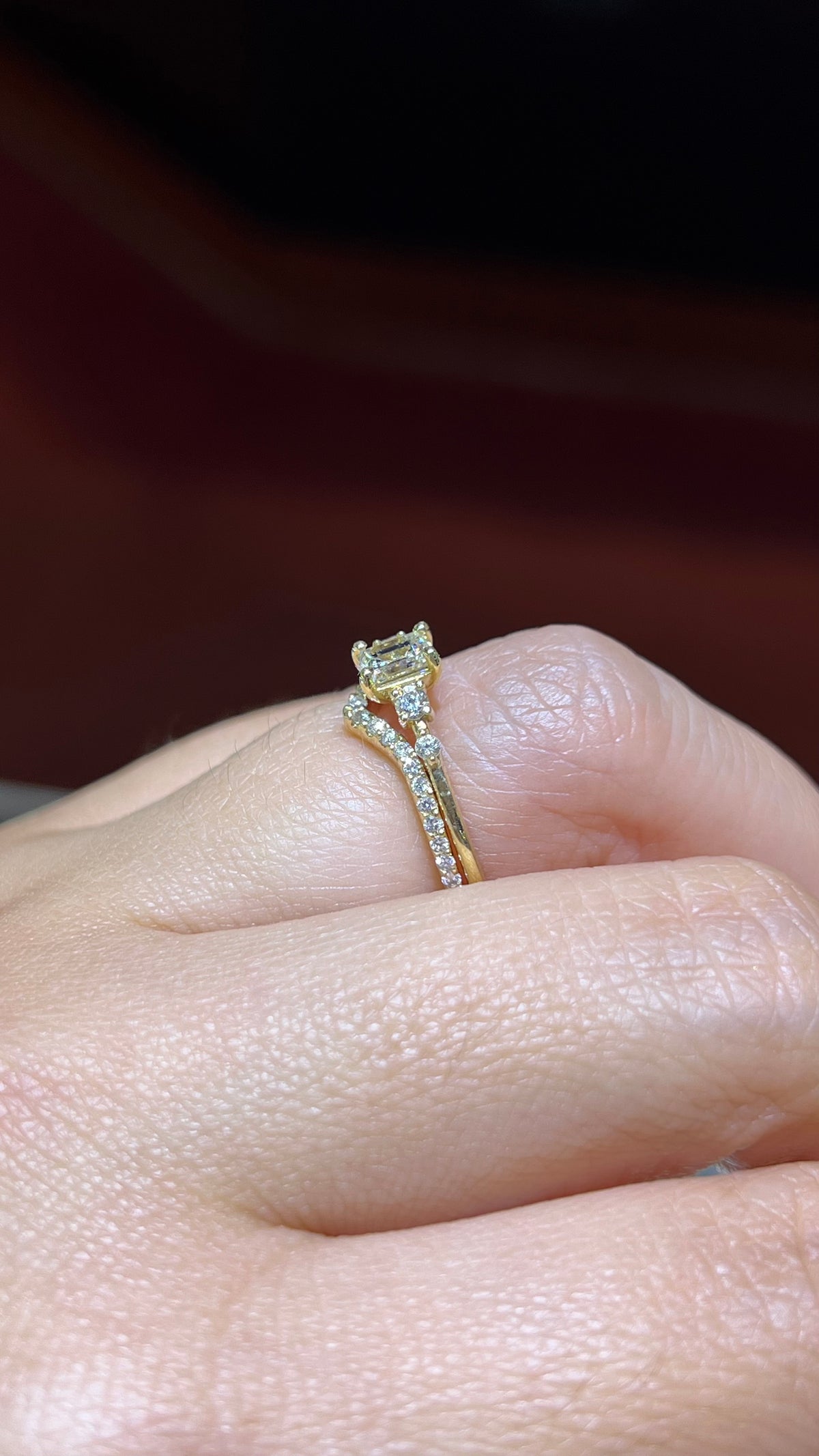 0.20ct Chevron Diamond Wedding Band 14K Gold BAN053