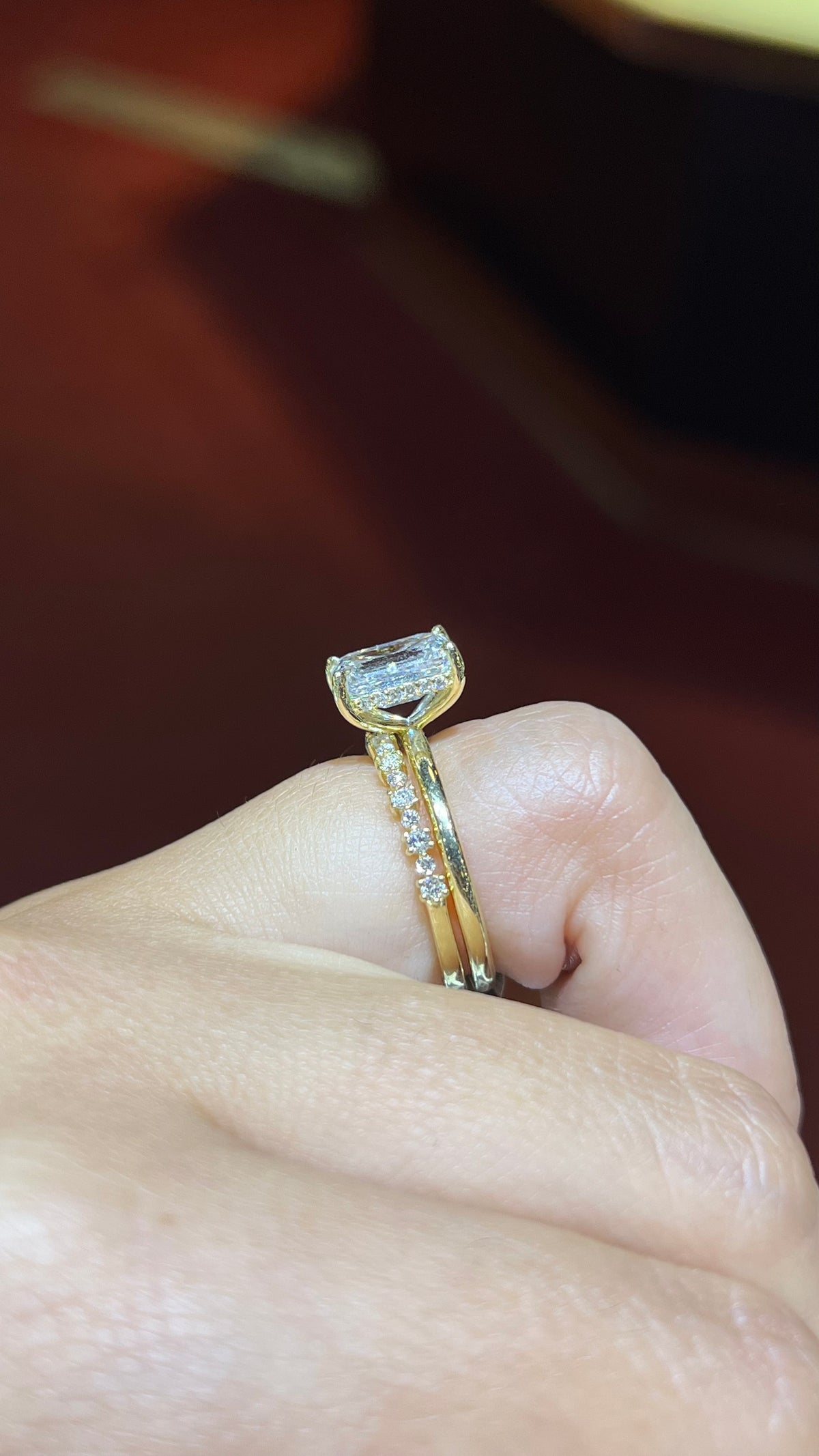 Alternating Round Brilliant Diamond Wedding Band 14K Gold BAN150