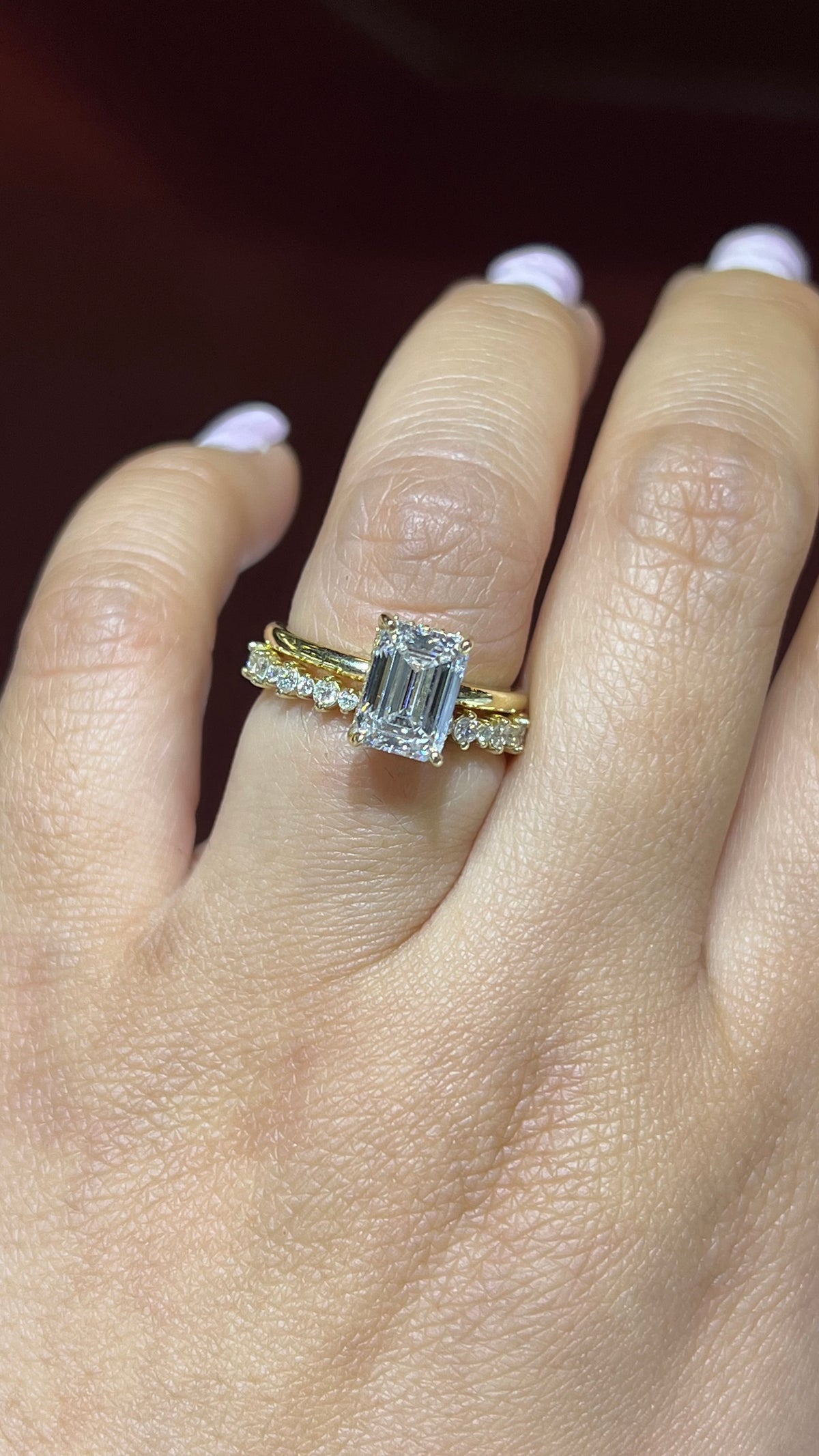 Vertical Prong Alternating Diamond Wedding Band 14K Gold BAN151