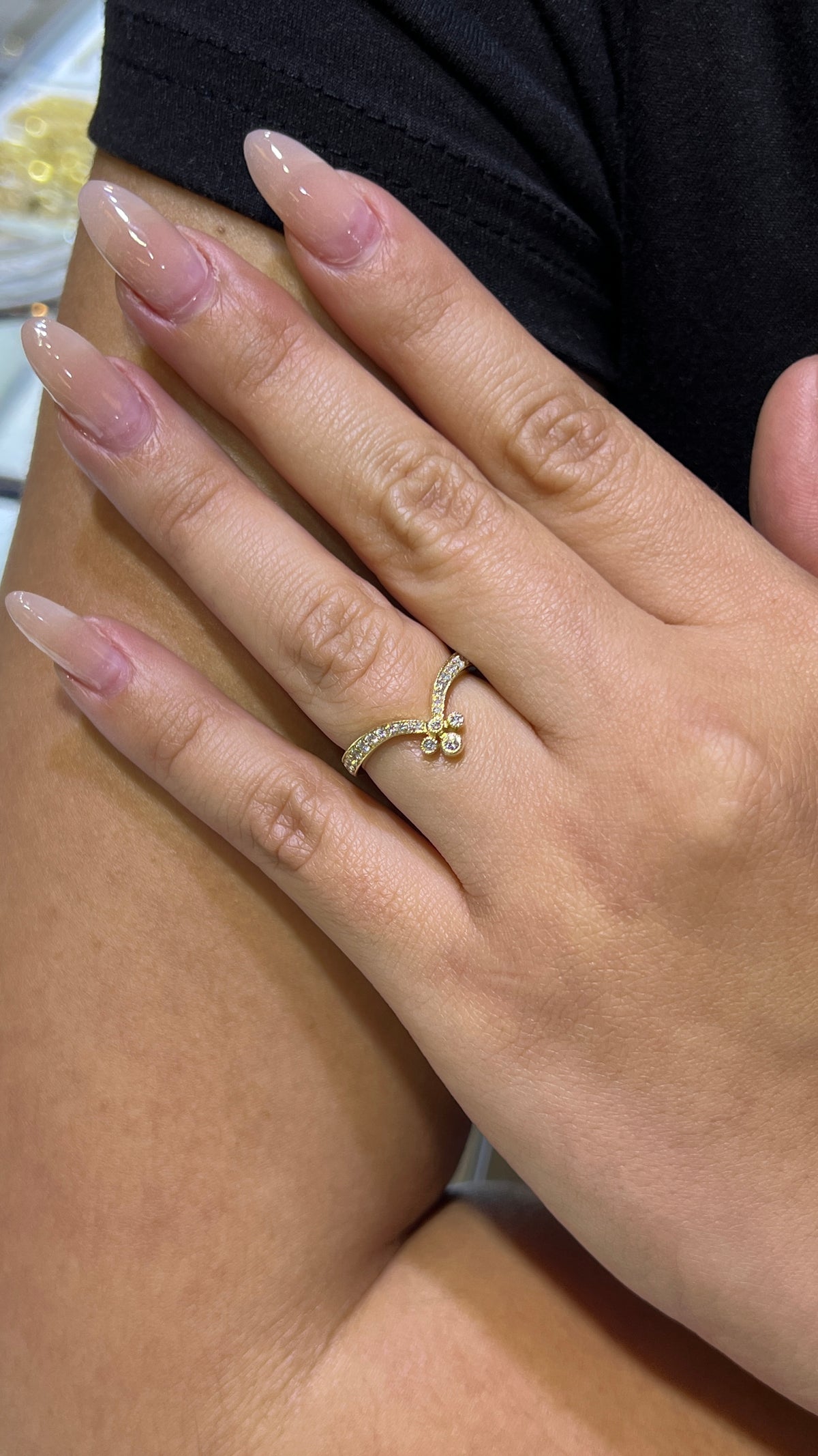 Compass Round Milgrain Diamond Chevron Band 14K Gold BAN174