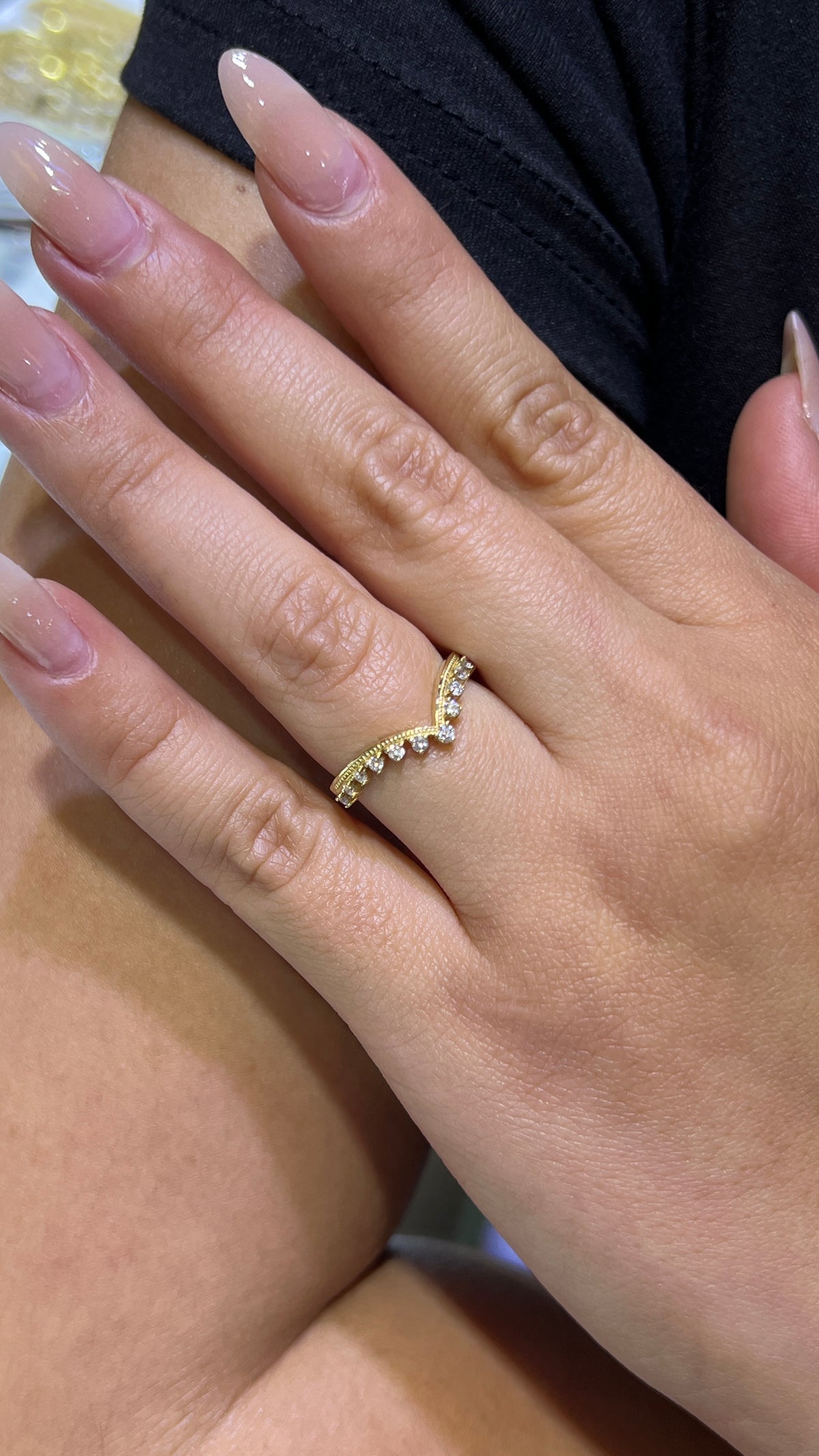 Beaded 3-Prong Diamond Chevron Band 14K Gold BAN177