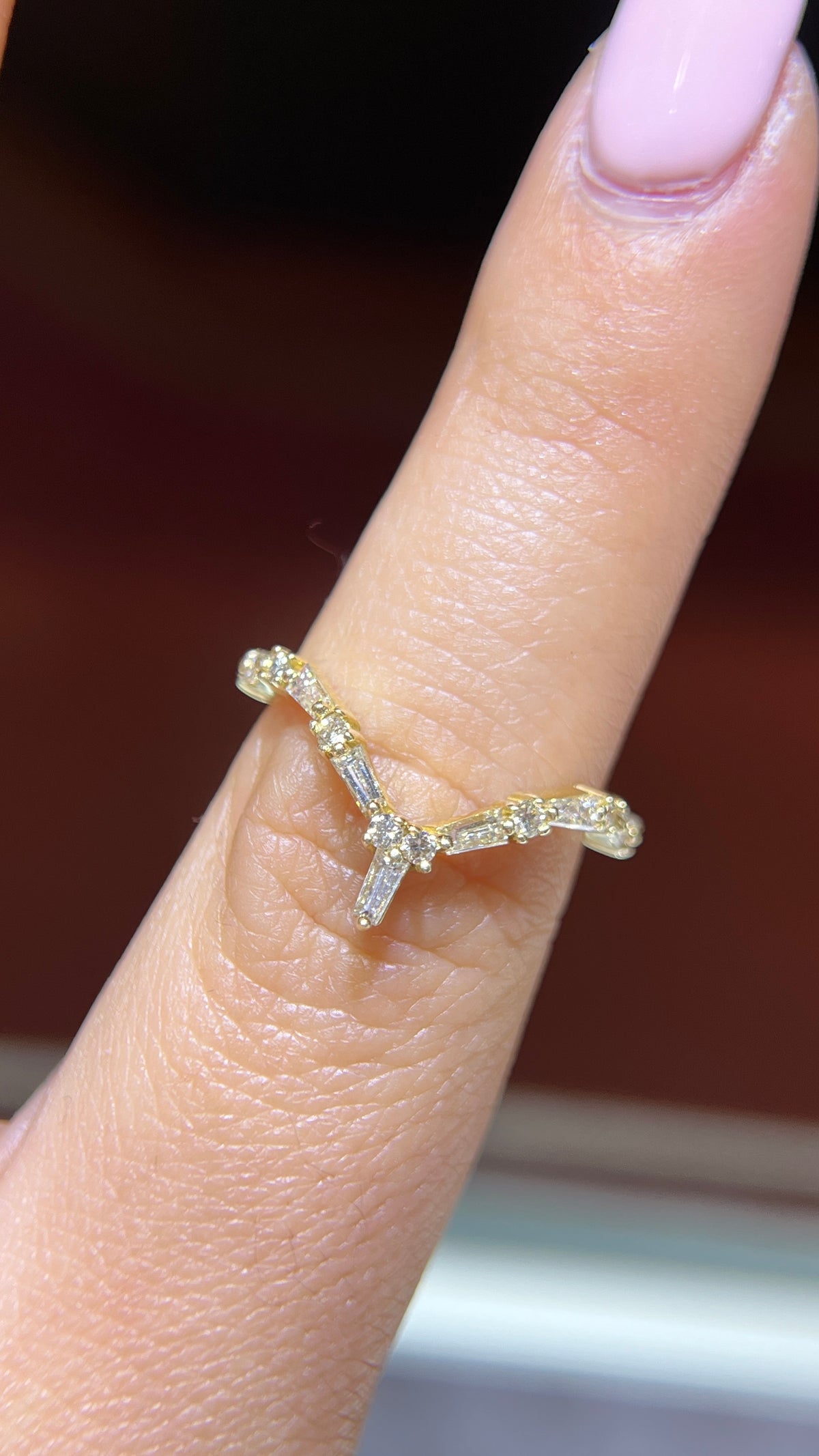 Round &amp; Baguette Alternating Diamond Chevron Band 14K Gold BAN179