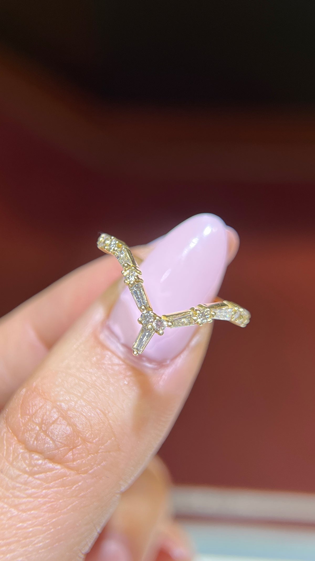 Round &amp; Baguette Alternating Diamond Chevron Band 14K Gold BAN179