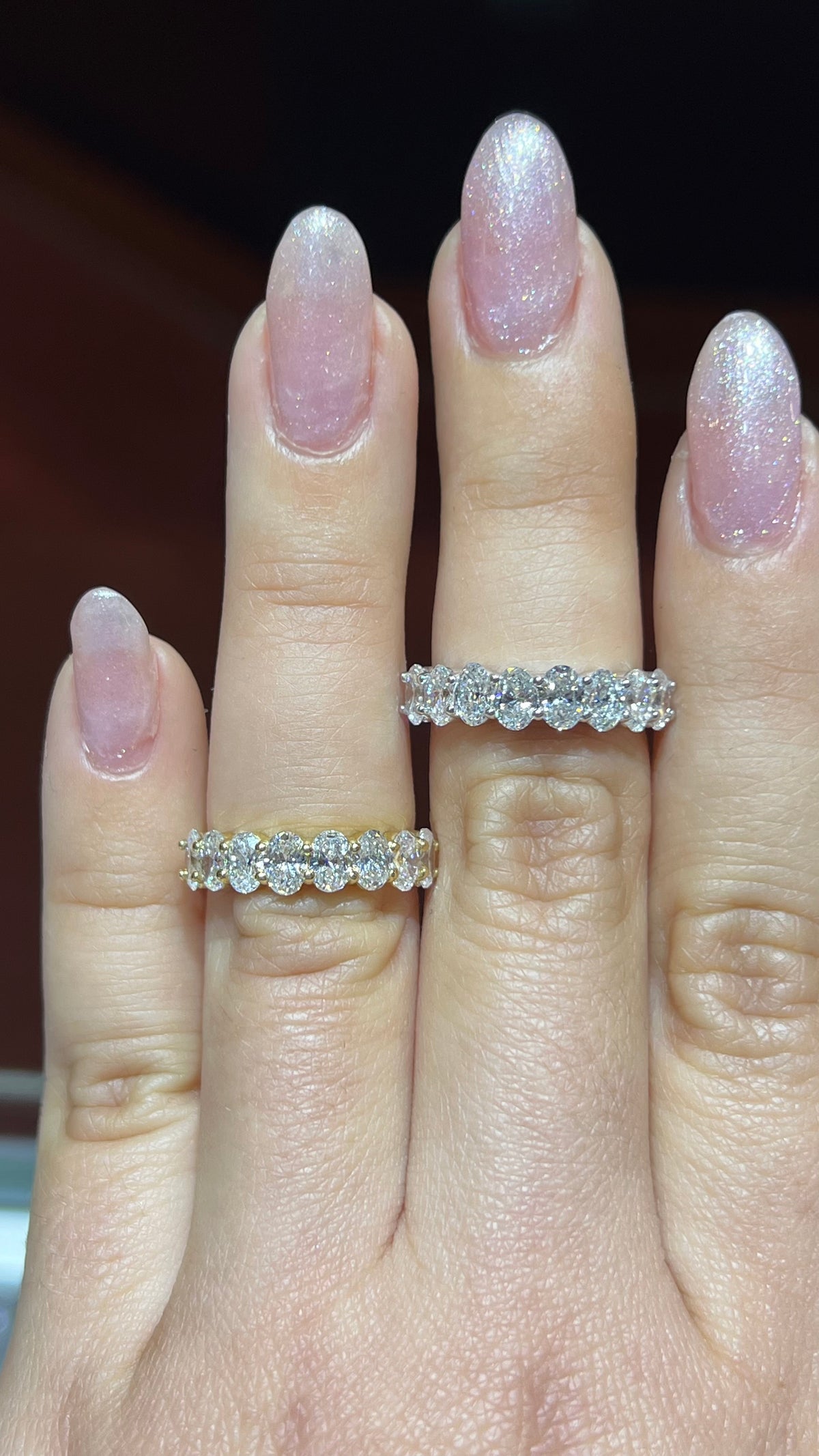 Oval Diamond Shared Prong Gold Band 14K Gold BAN197