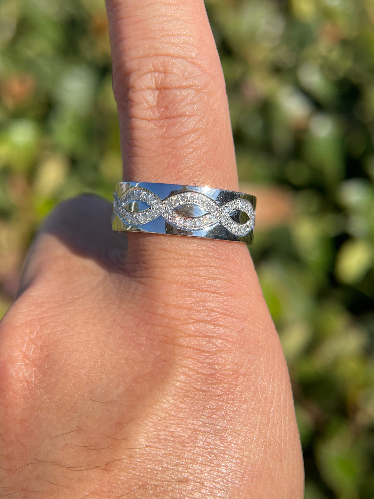 Men&#39;s 1.10ct tw Infinity Twist Eternity Diamond Wedding Band 14K Gold MR003