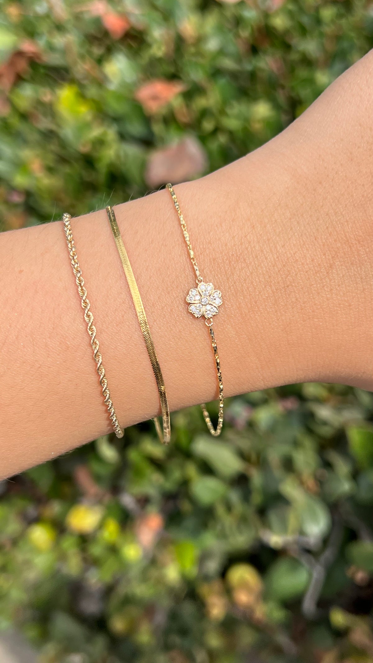 Single Floral Diamond Bracelet 14K Solid Gold DFB013