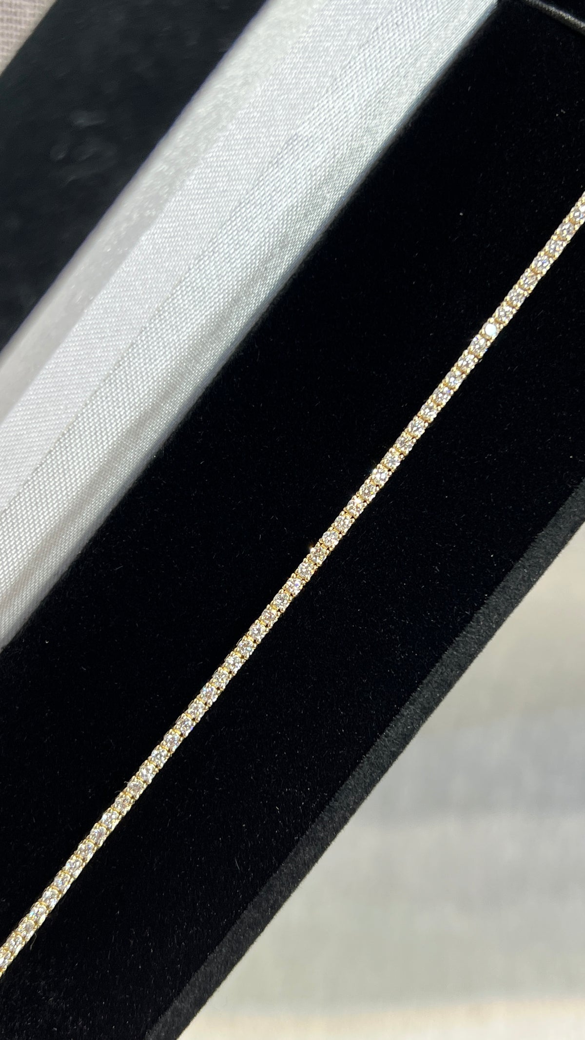 1.8mm Diamond Tennis Bracelet 14K Solid Gold DFB024